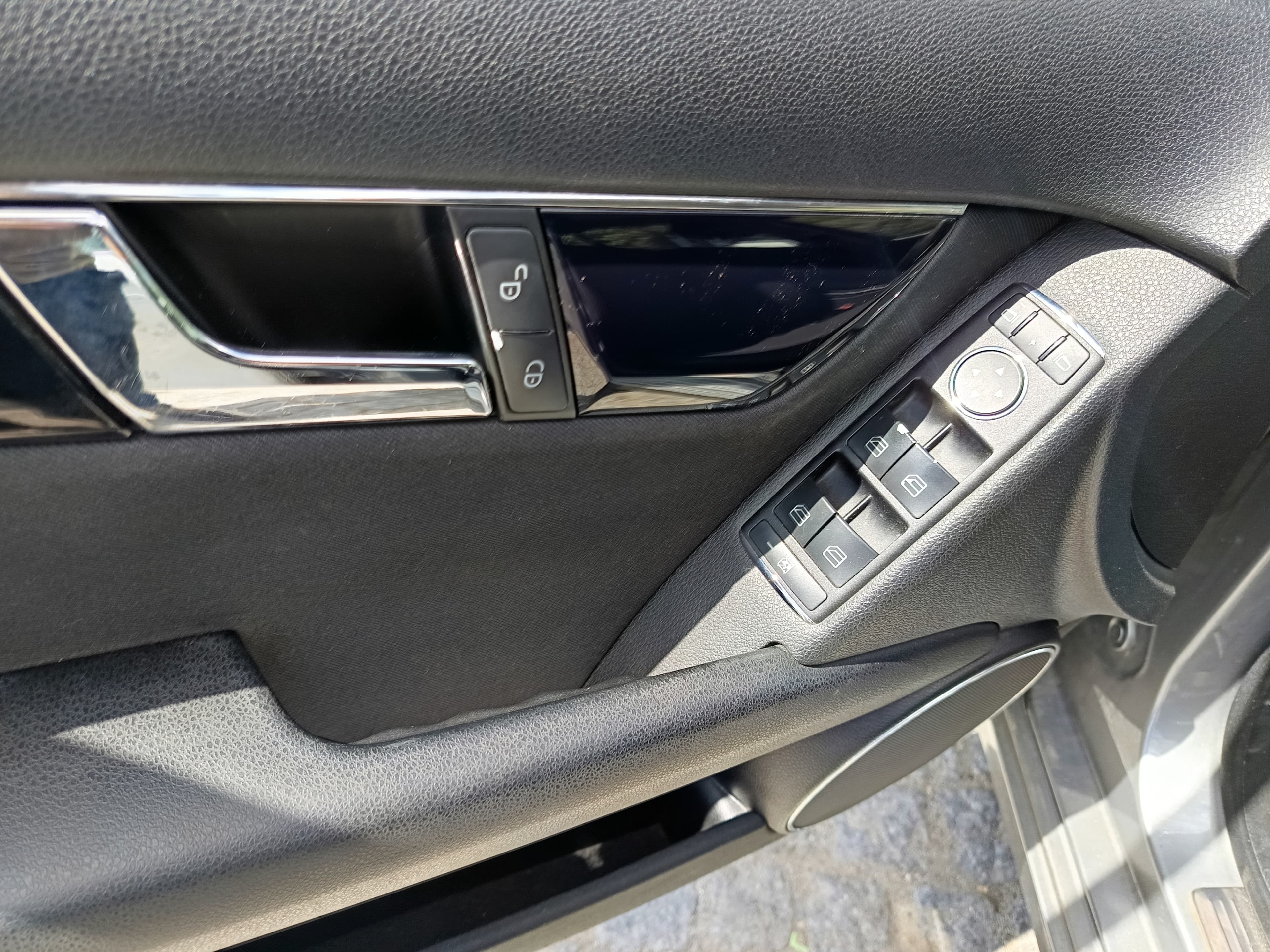 Mercedes-Benz C220 · Ano 2008 — imagen 34