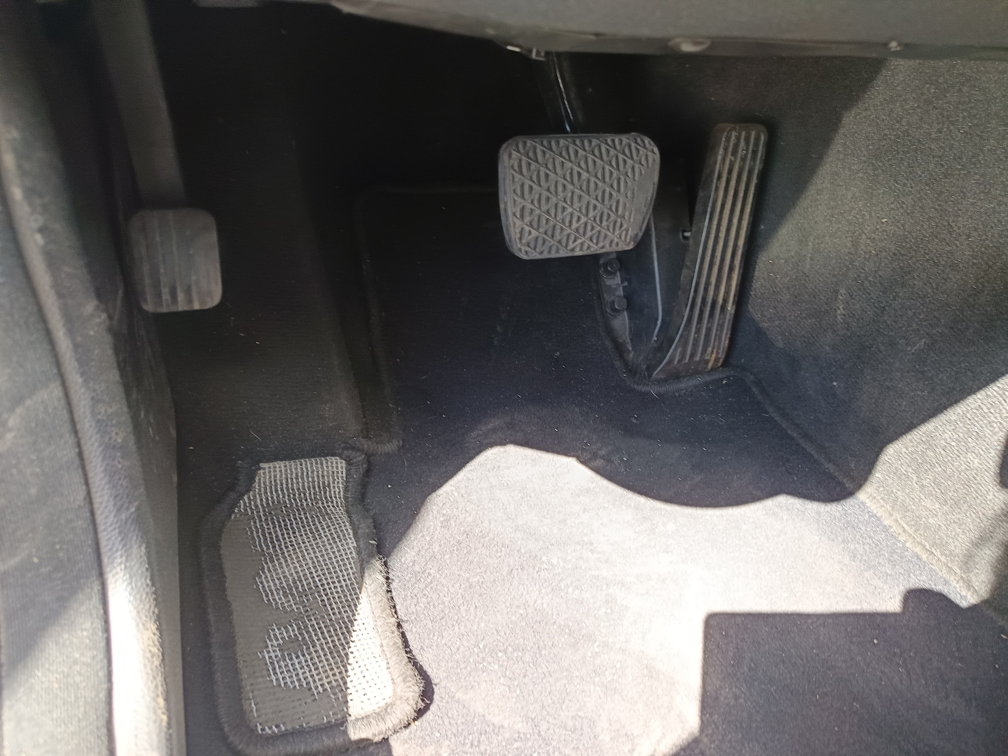 Mercedes-Benz C220 · Ano 2008 — imagen 36