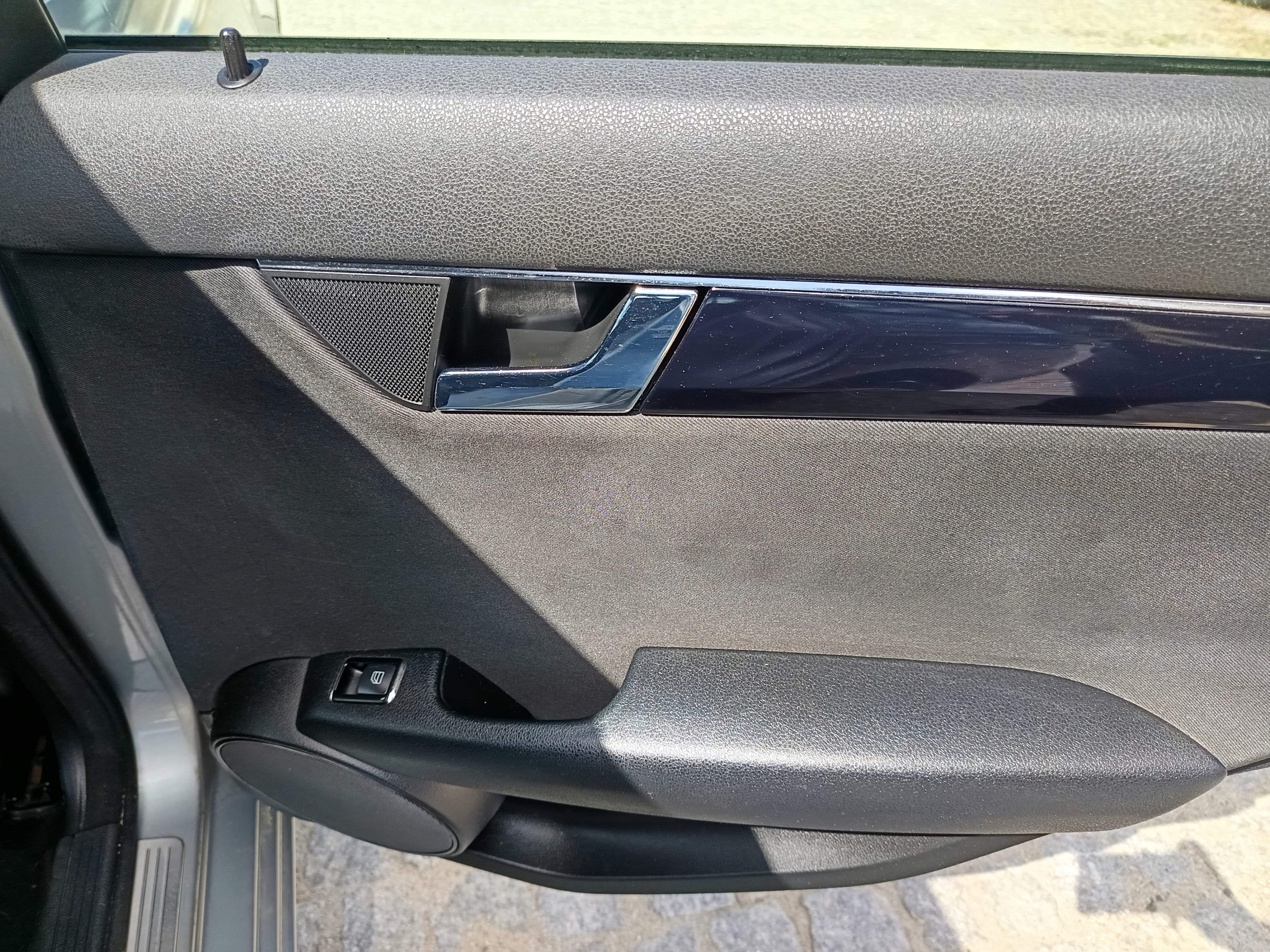 Mercedes-Benz C220 · Ano 2008 — imagen 24