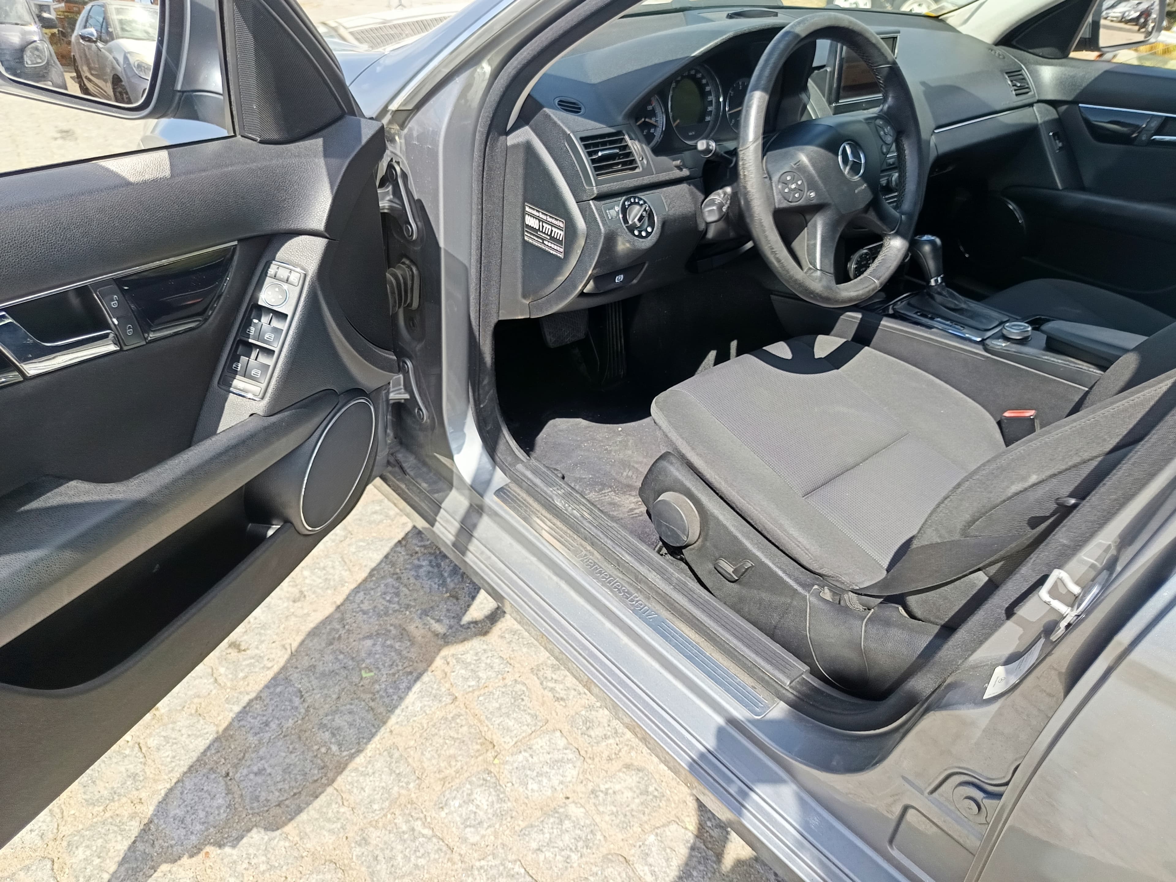 Mercedes-Benz C220 · Ano 2008 — imagen 33