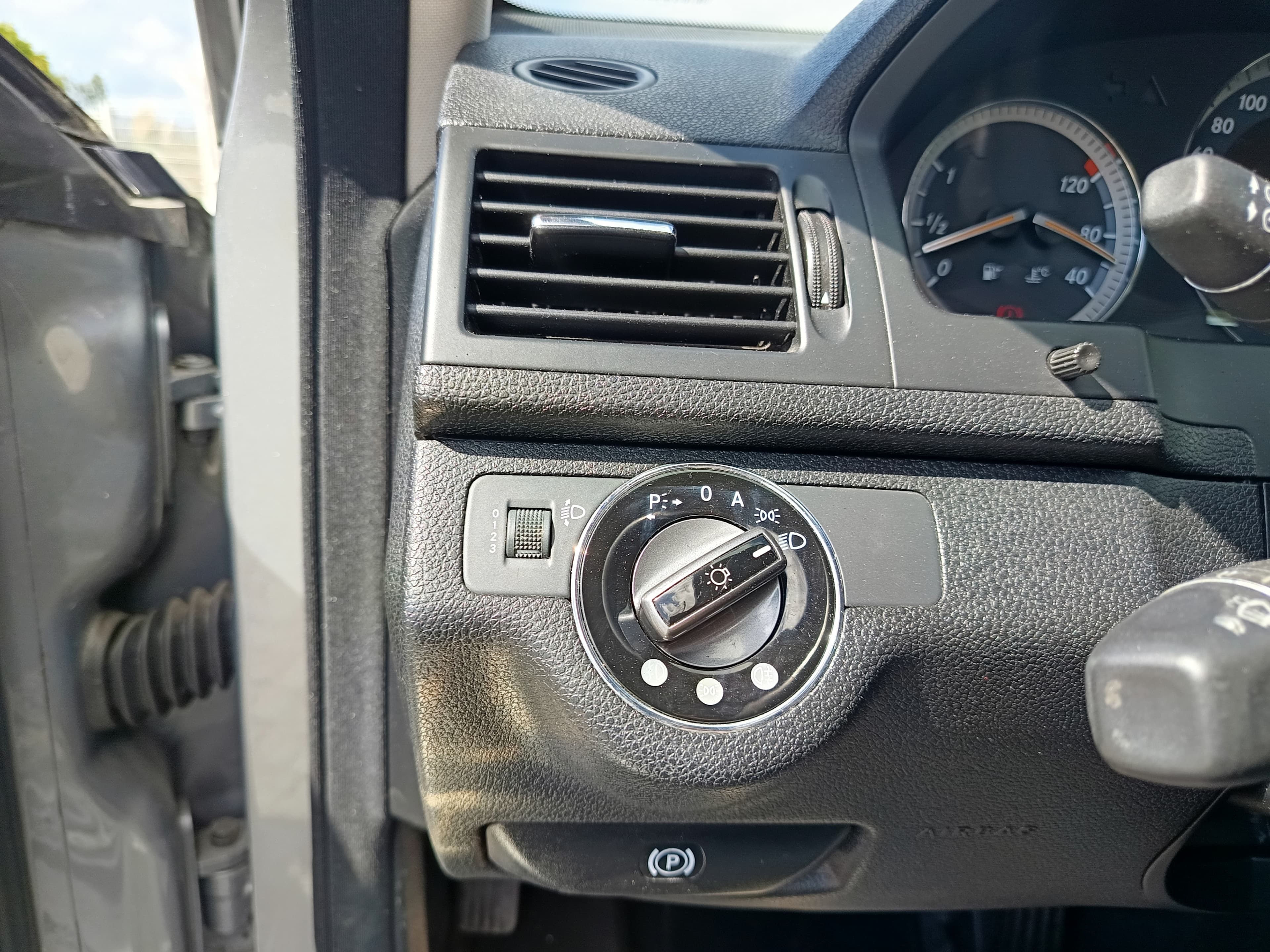 Mercedes-Benz C220 · Ano 2008 — imagen 45