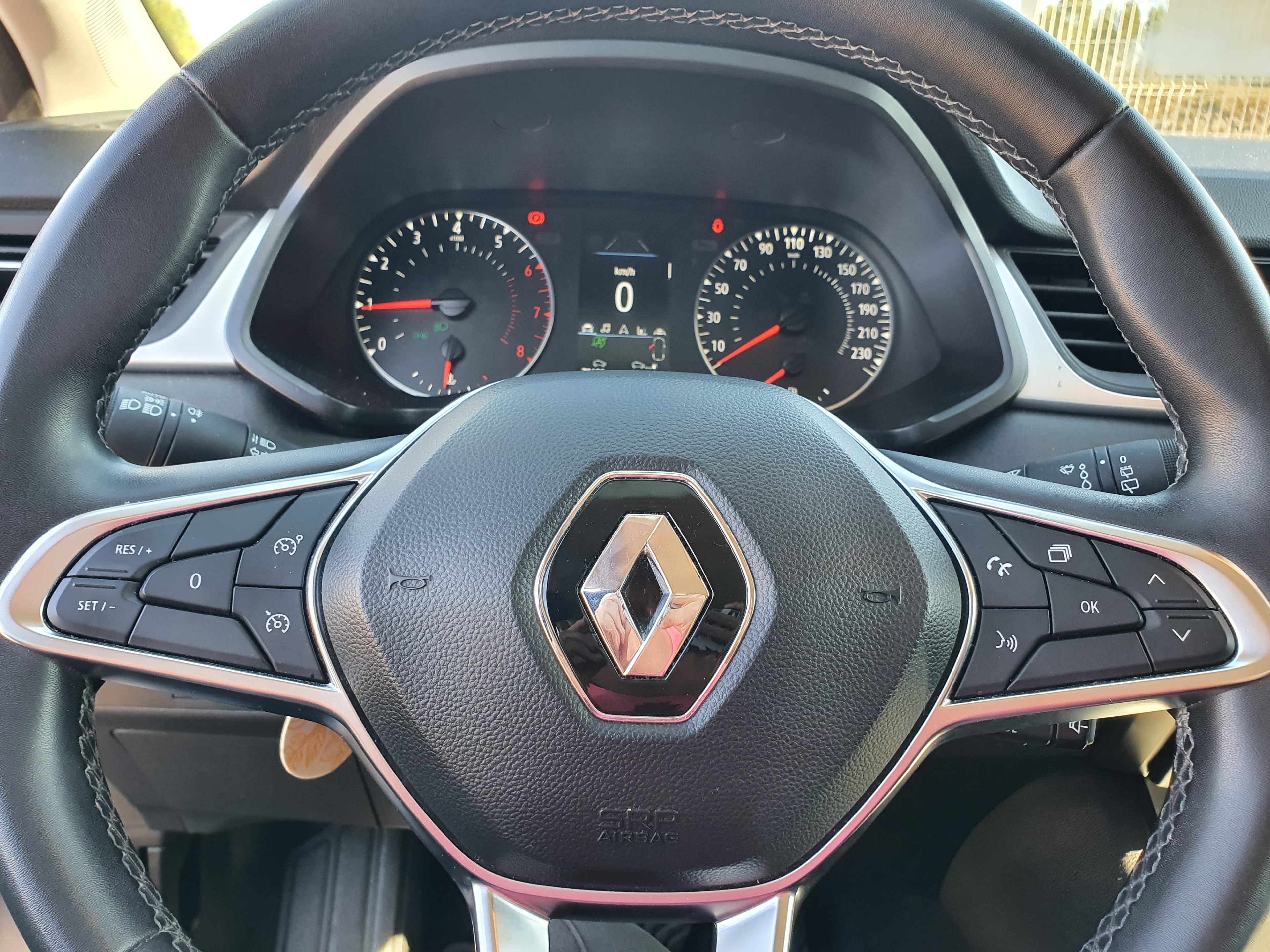Renault Captur · Ano 2022 — imagen 37