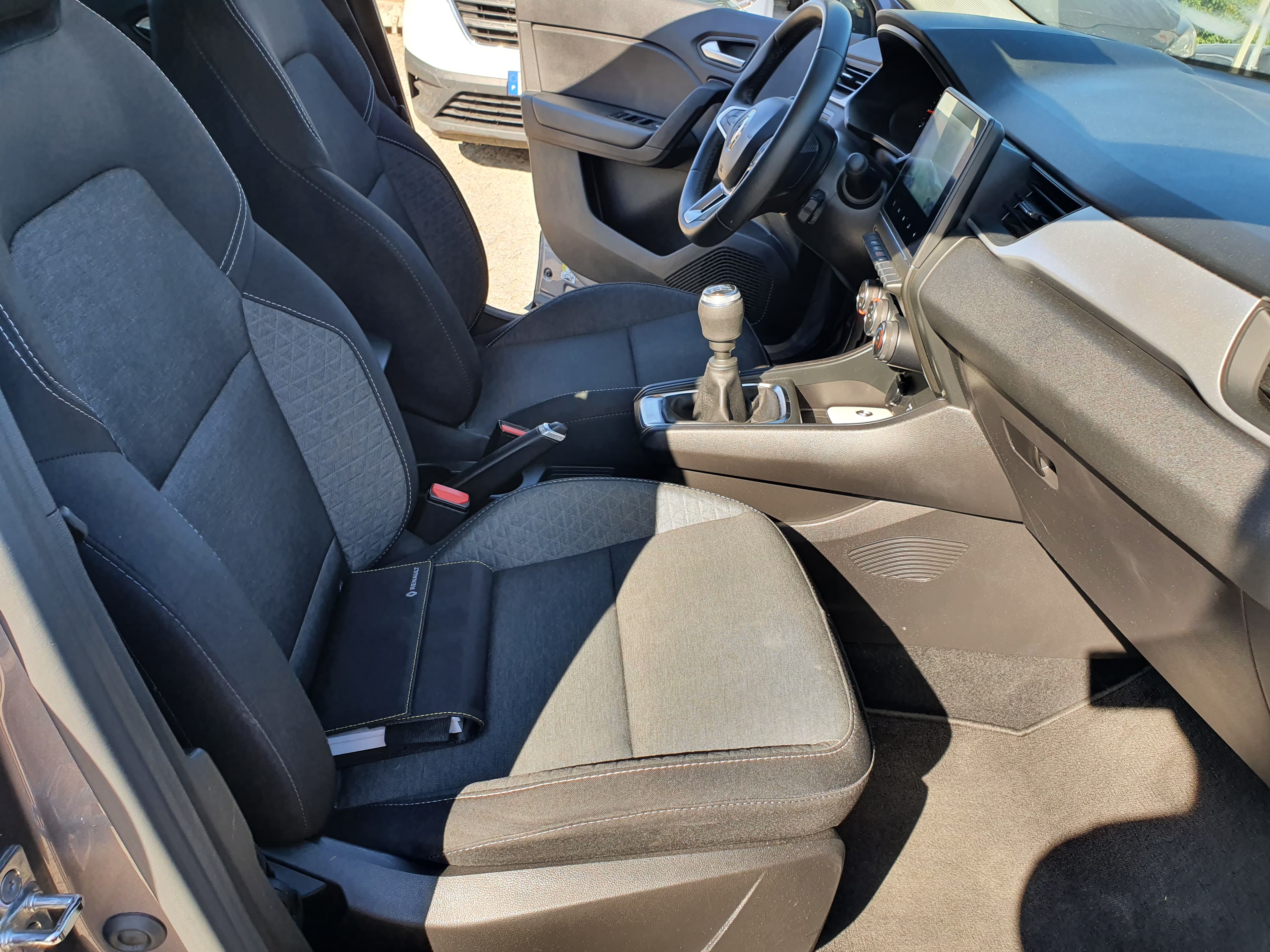 Renault Captur · Ano 2022 — imagen 22
