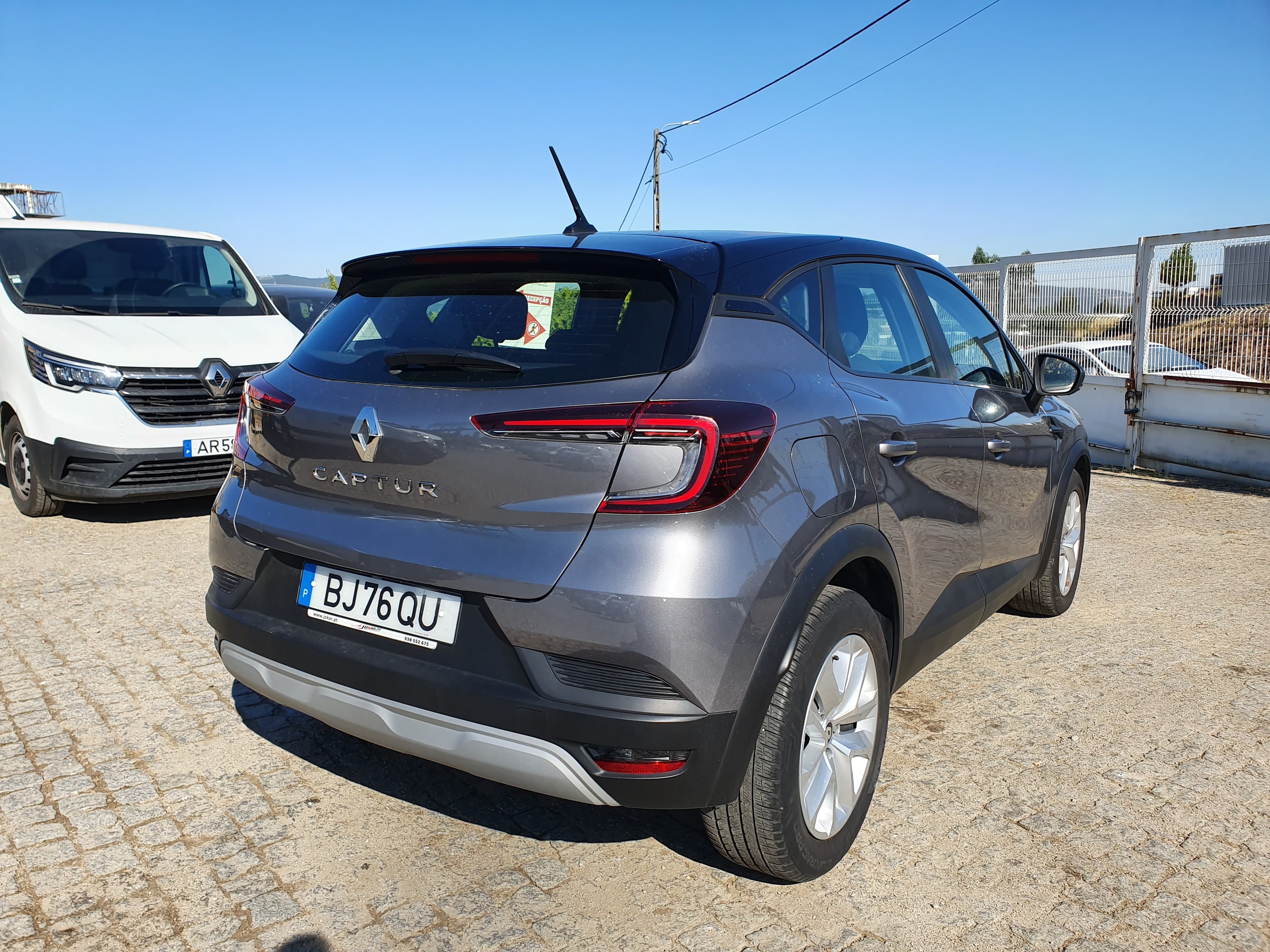 Renault Captur · Ano 2022 — imagen 4