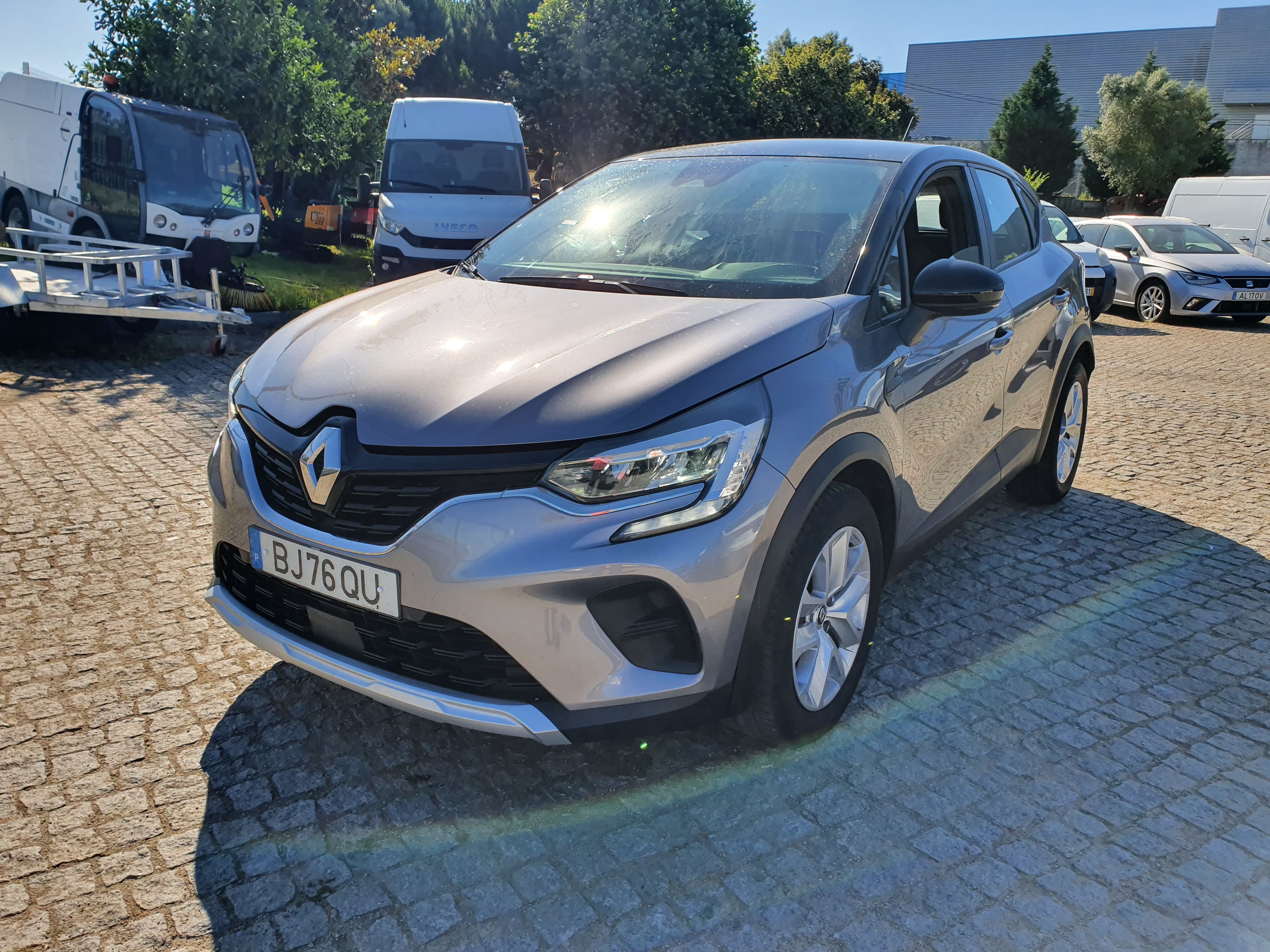 Renault Captur · Ano 2022 — imagen 1
