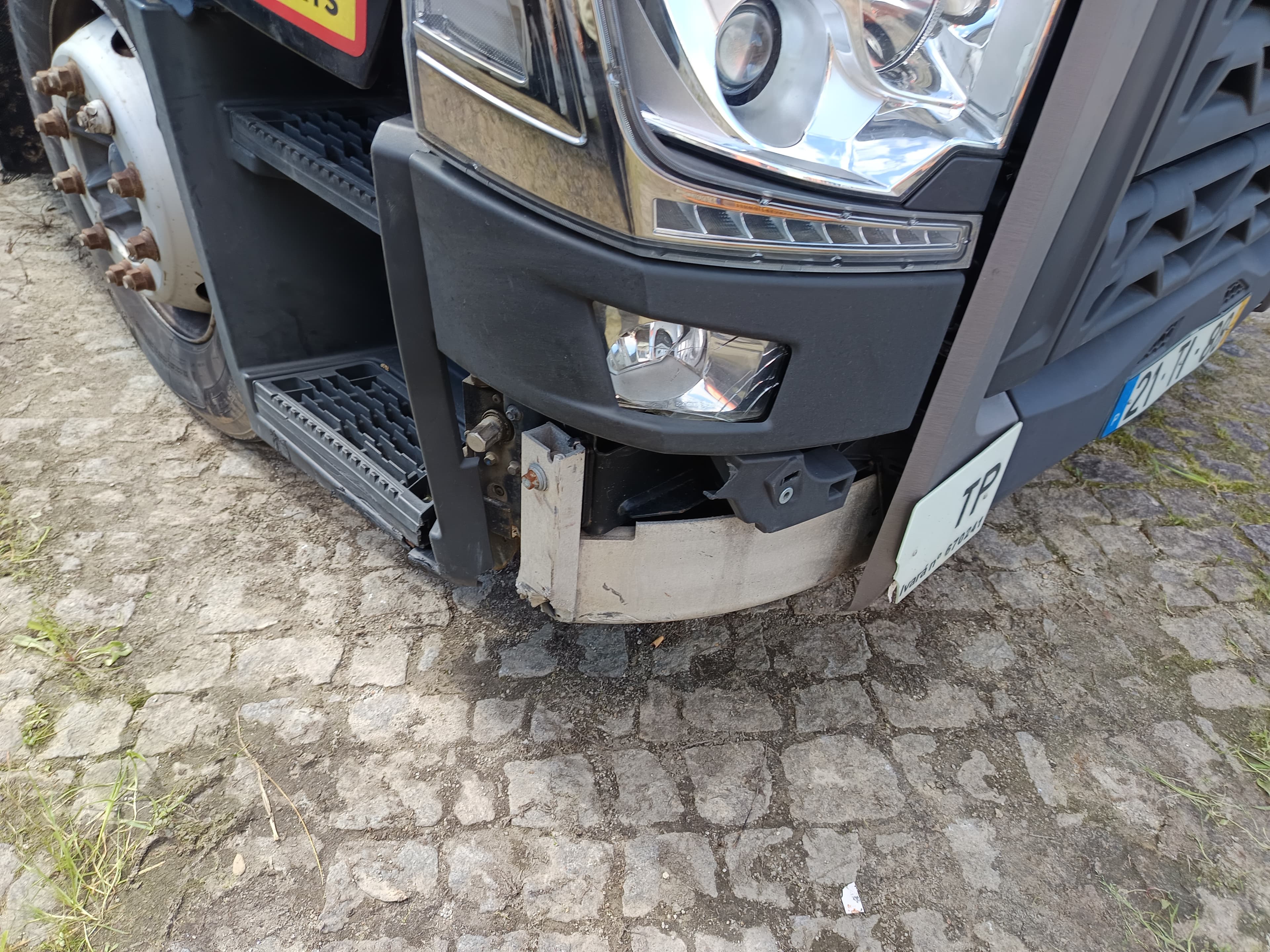 Renault Trucks HD001 · Ano 2017 — image 9