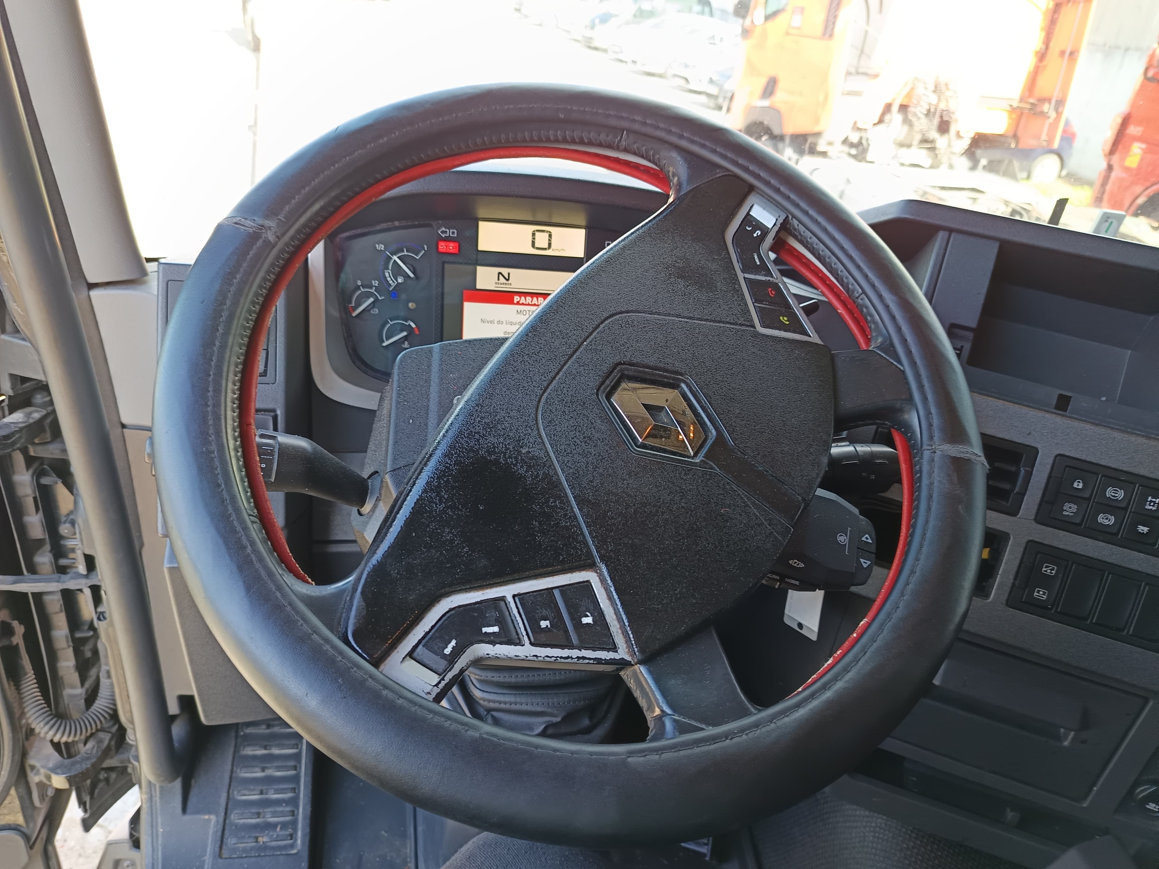 Renault Trucks HD001 · Ano 2017 — image 27