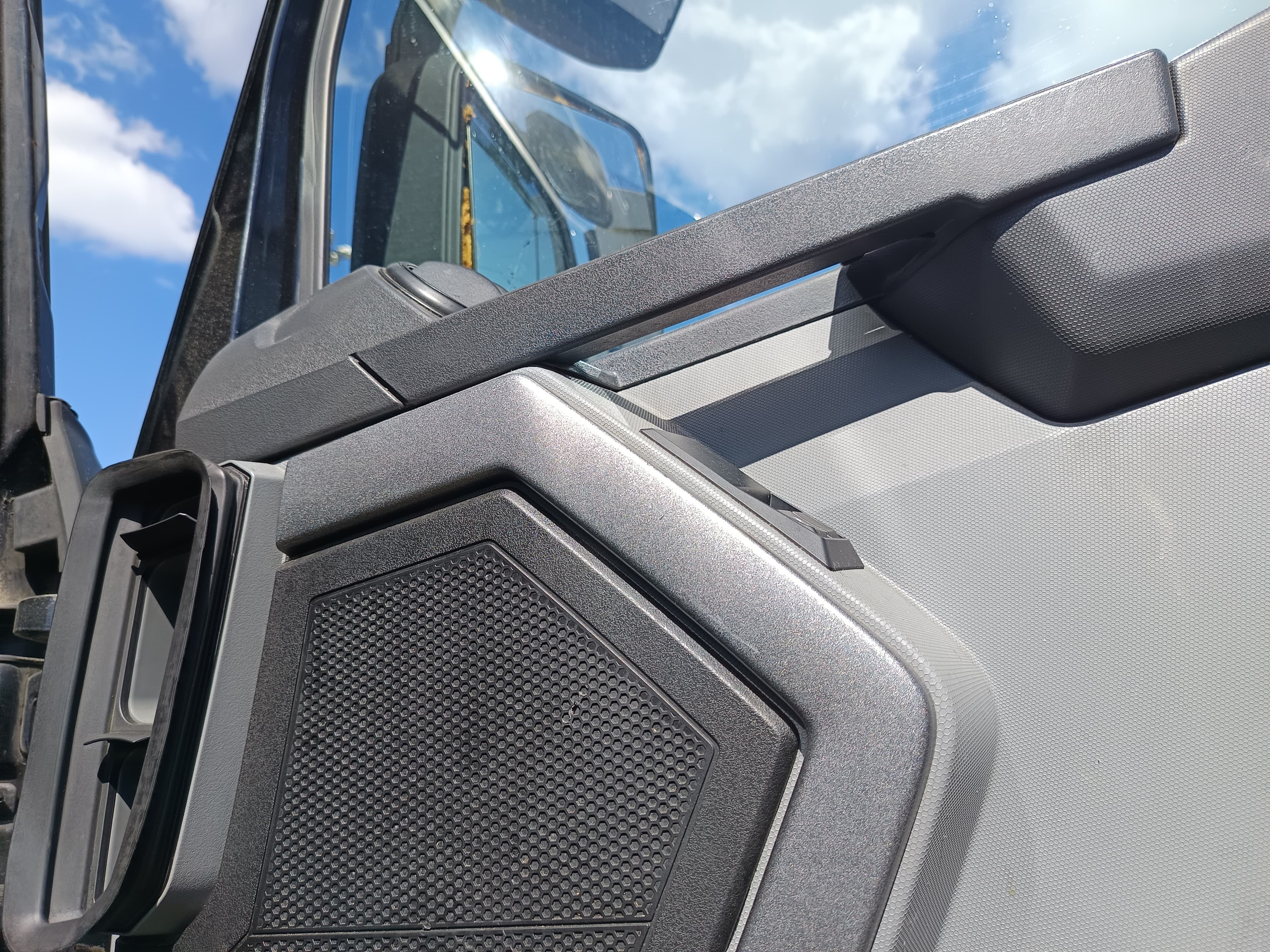 Renault Trucks HD001 · Ano 2017 — image 20