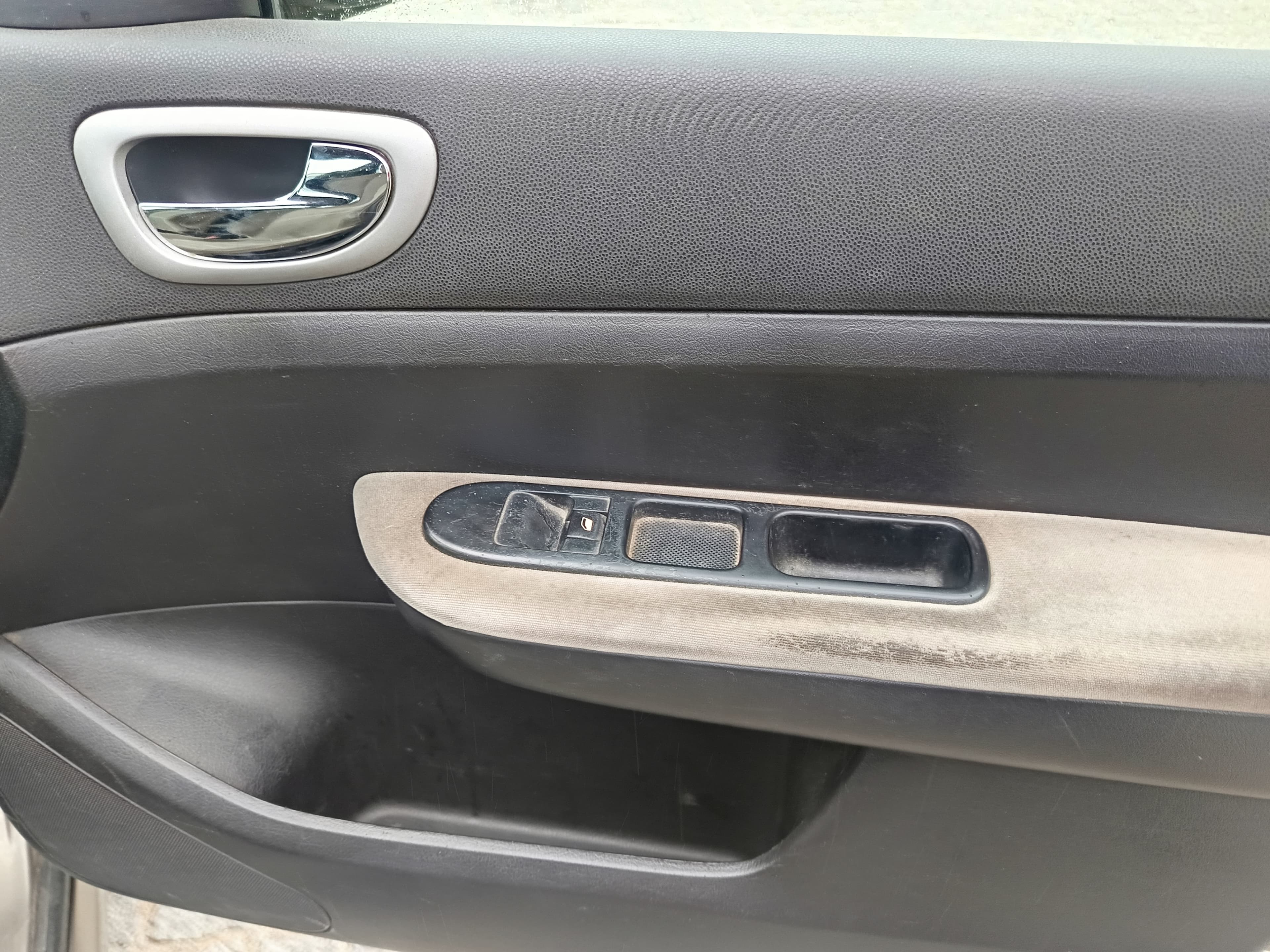 Peugeot 307 · Ano 2004 — imagem 29