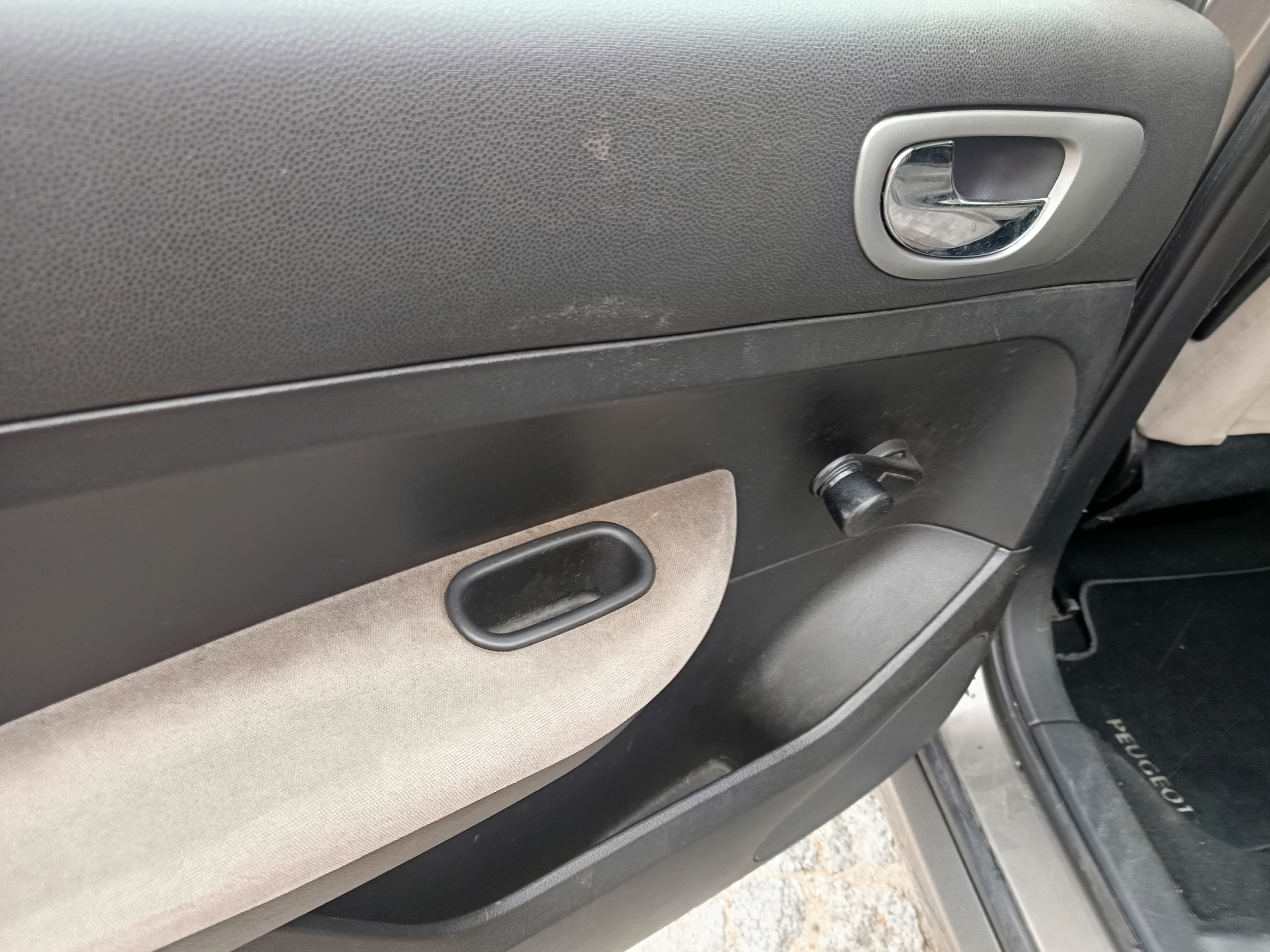 Peugeot 307 · Ano 2004 — imagem 32