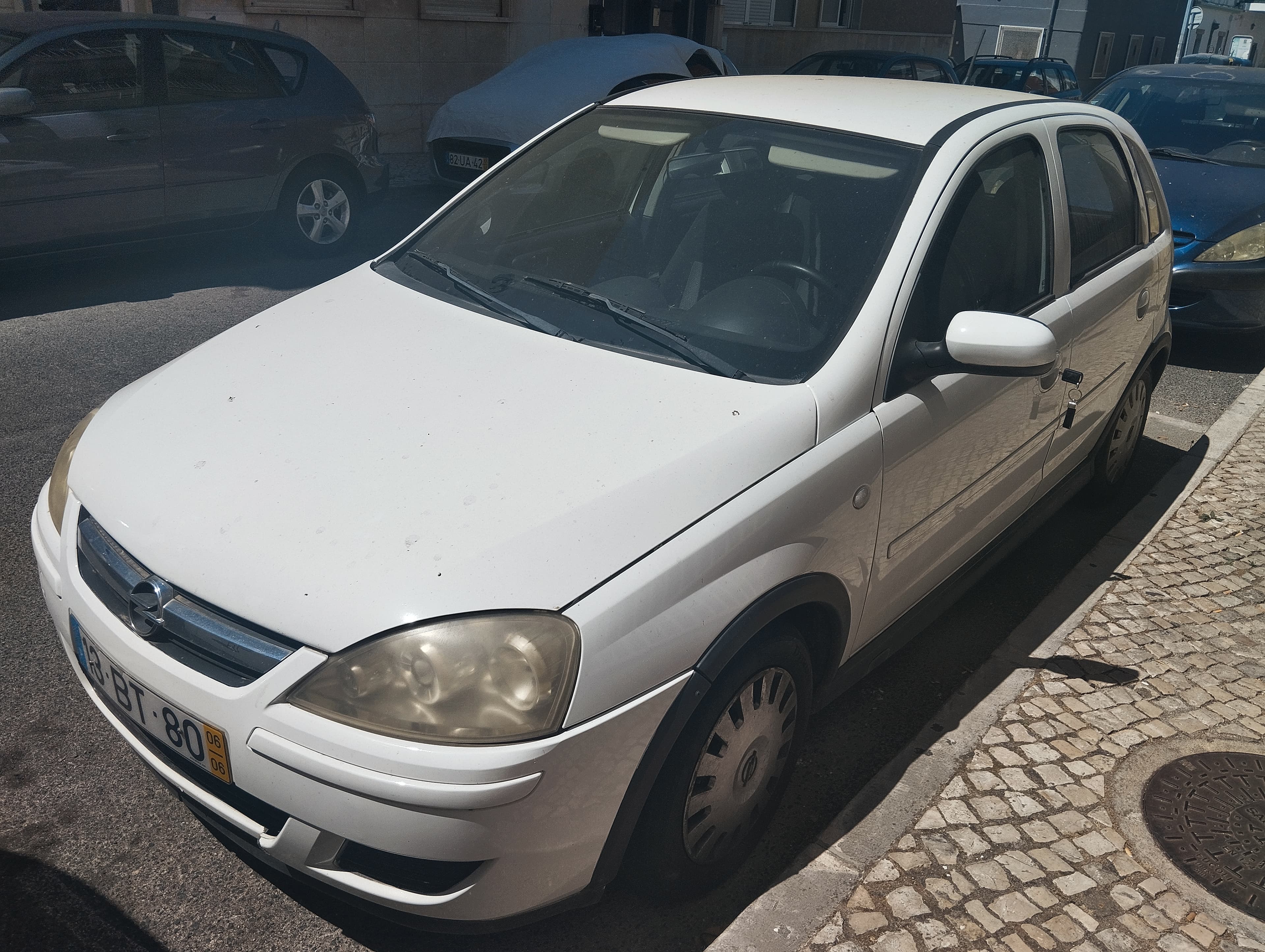 Opel Corsa 1.3 CDT · Ano 2006 — imagem 1