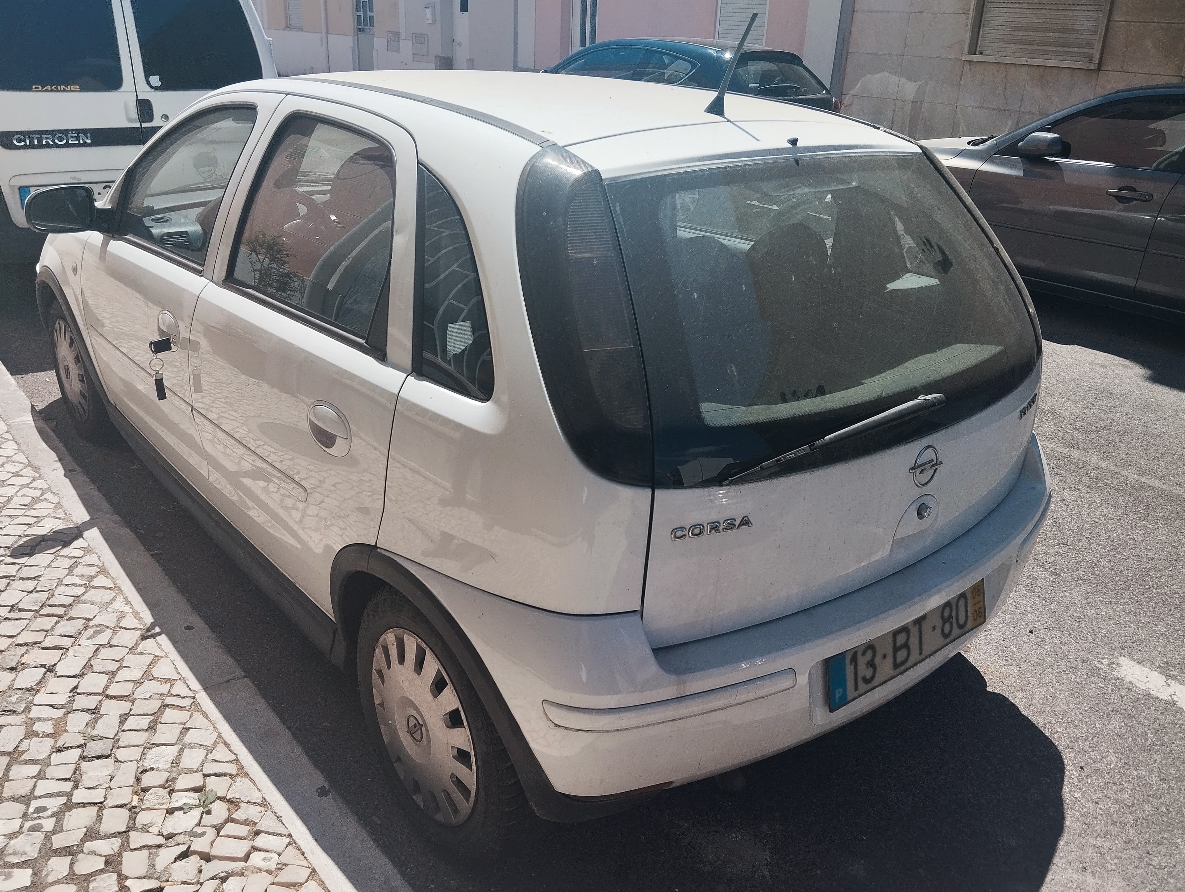 Opel Corsa 1.3 CDT · Ano 2006 — imagem 5
