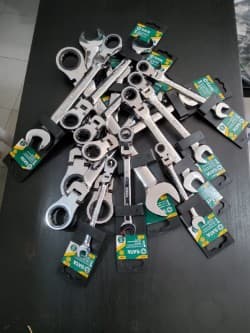 CONJUNTO DE 12 CHAVES BOCA/LUNETA C/ ROQUETE DE CABEÇA FLEXÍVEL
