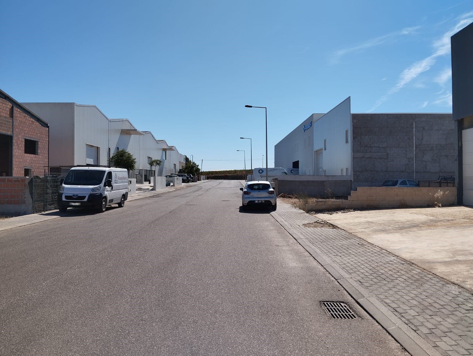 Terreno com Benfeitoria · Redondo, Évora — imagem 5