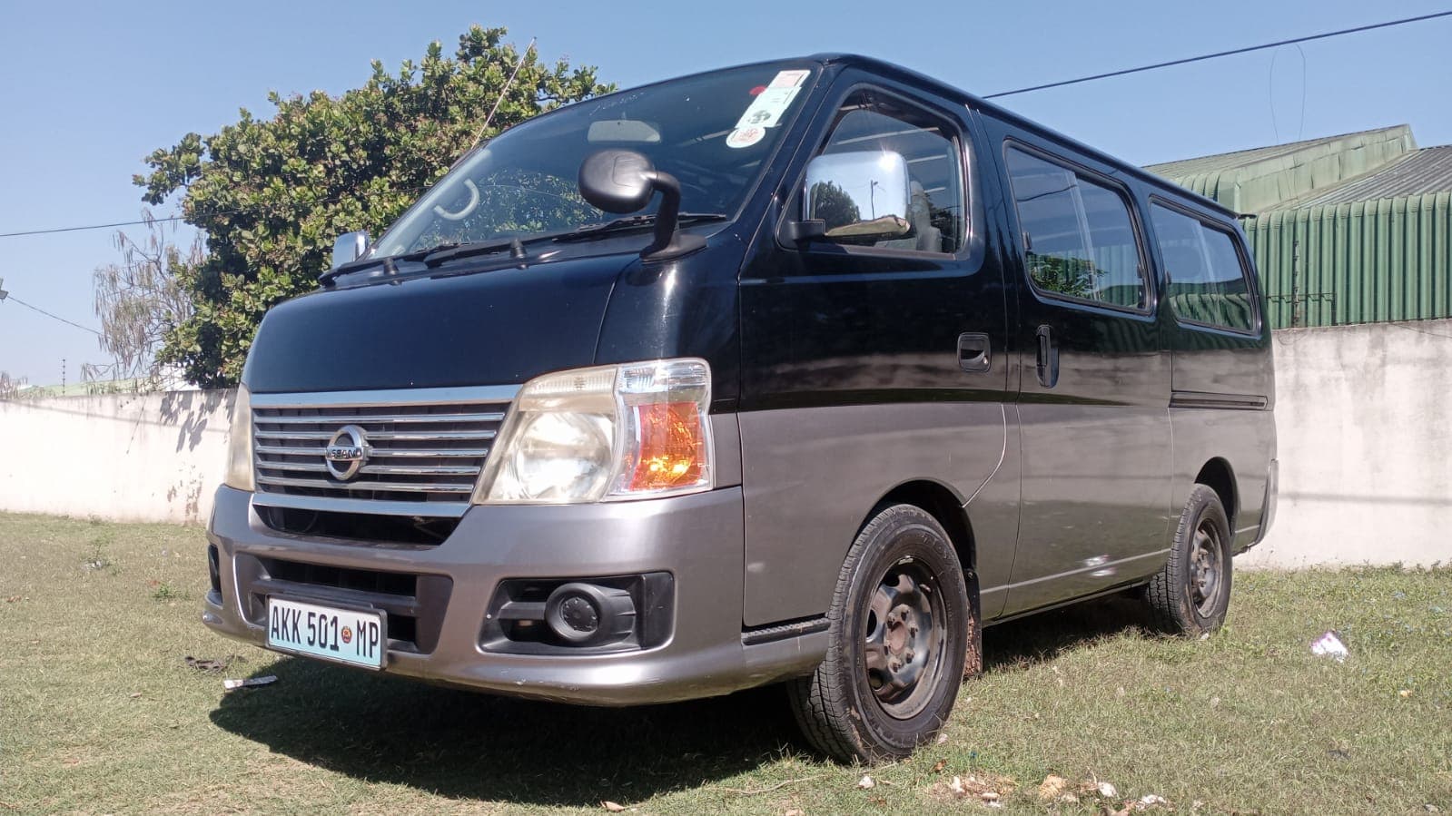 Nissan Caravan — image 1