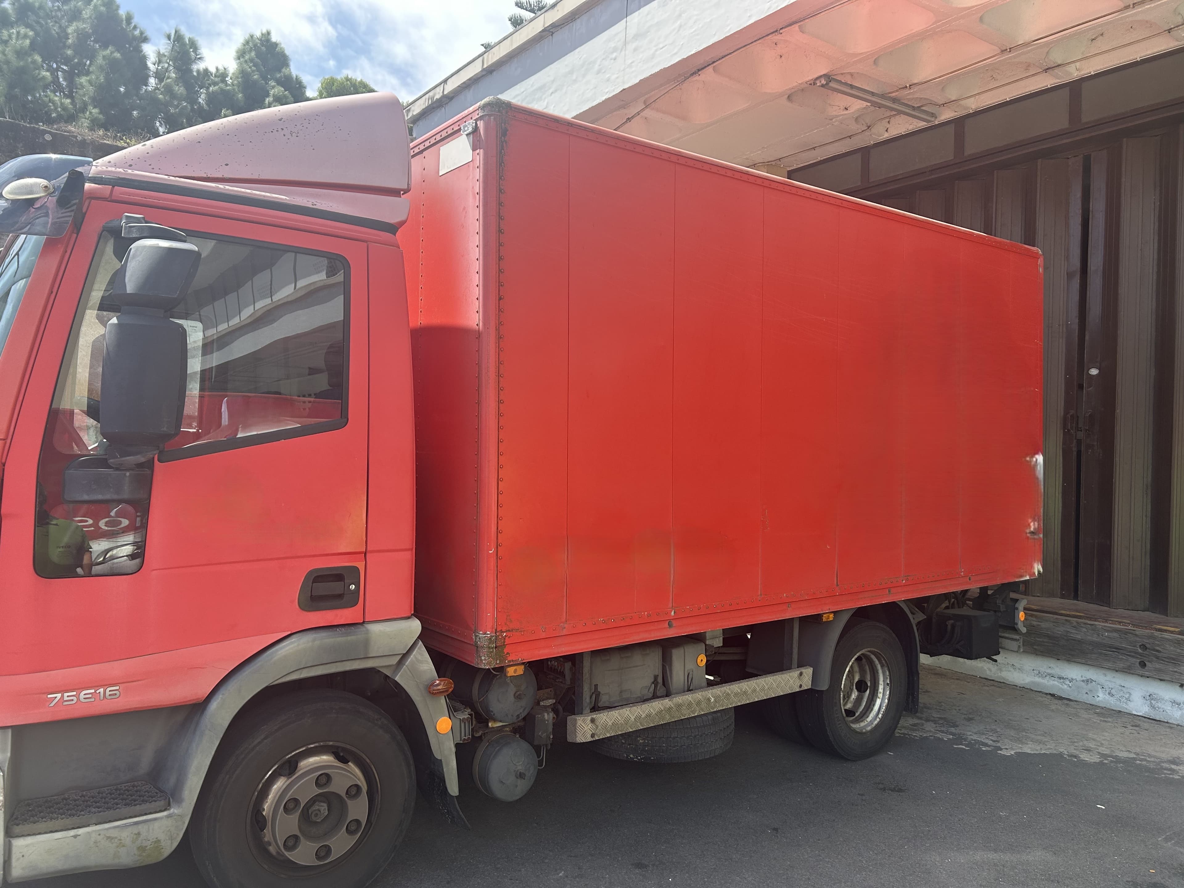 Iveco Eurocargo 75E16 · Ano 2008 — image 1
