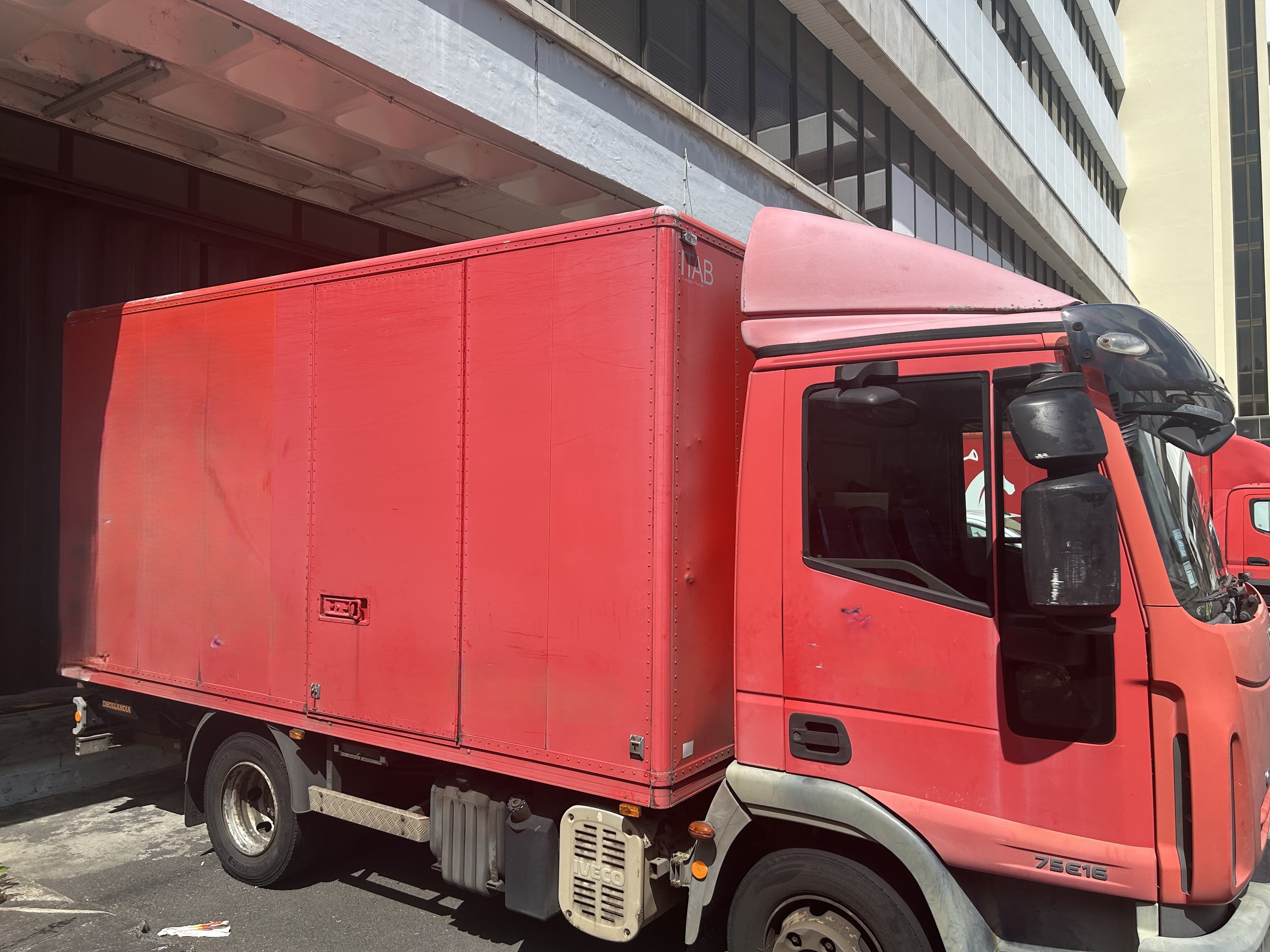 Iveco Eurocargo 75E16 · Ano 2008 — image 3