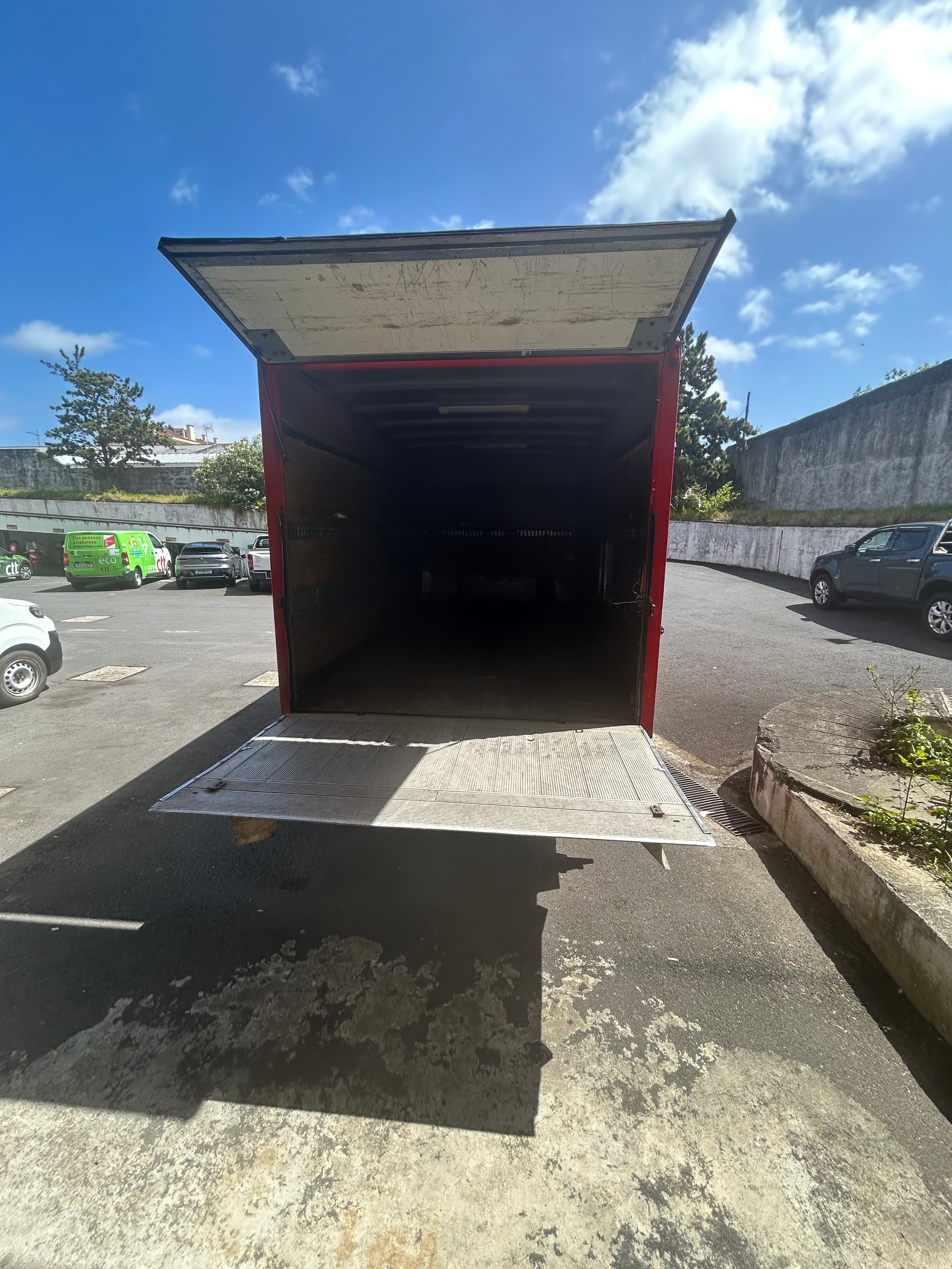 Iveco Eurocargo 75E16 · Ano 2008 — image 21