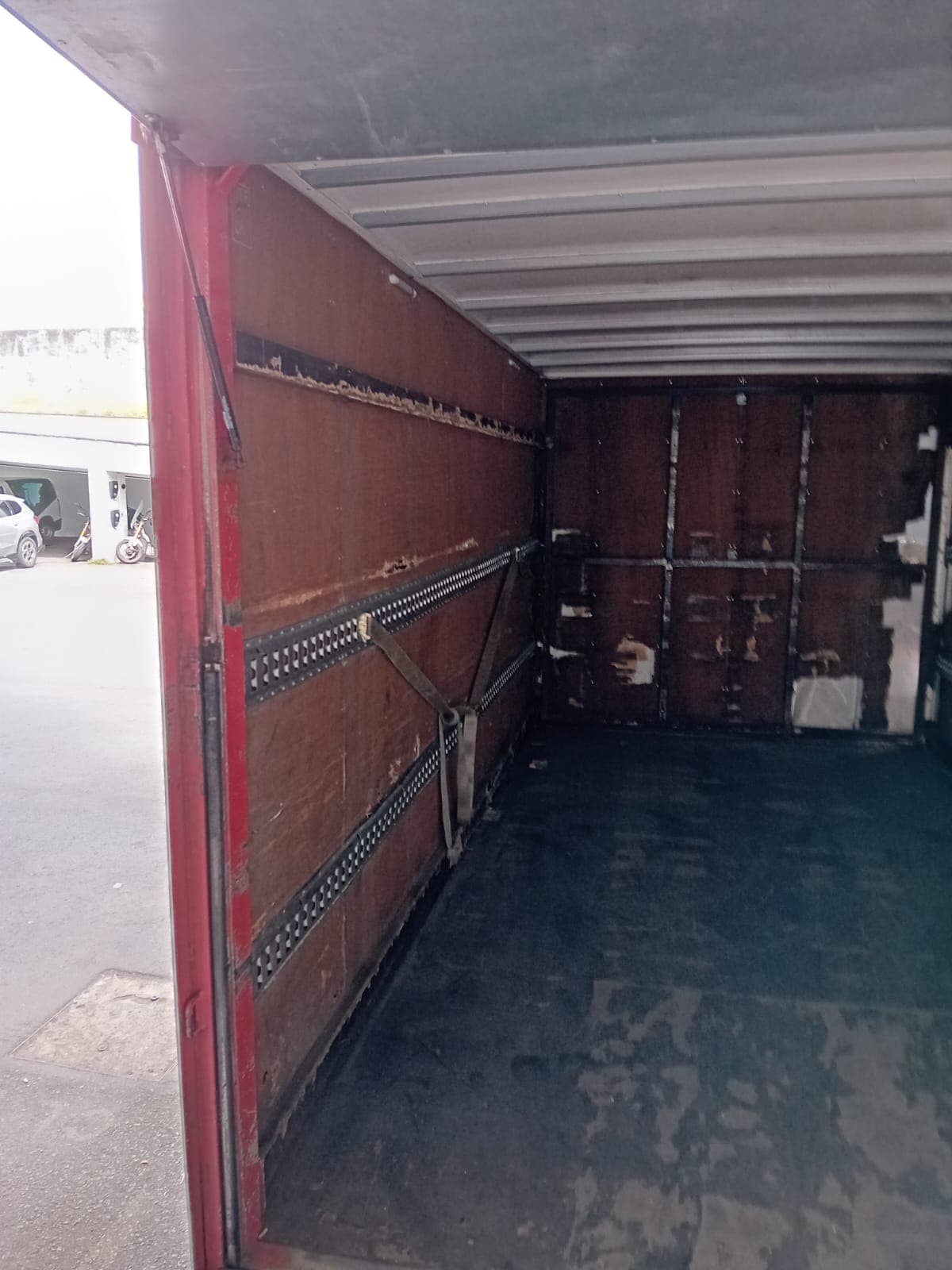 Mitsubishi Canter FE4P10-02 · Ano 2012 — imagem 16