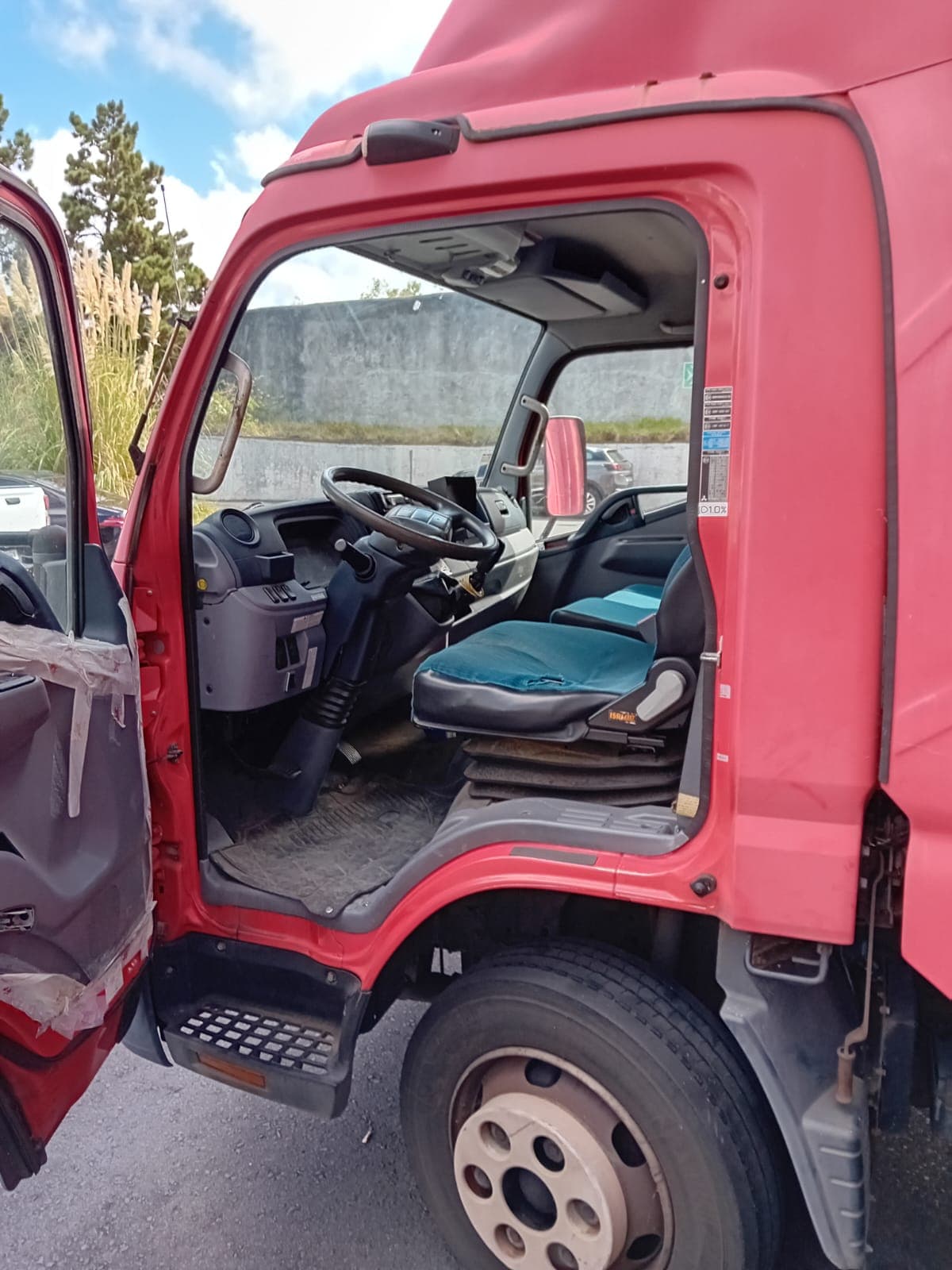 Mitsubishi Canter FE4P10-02 · Ano 2012 — imagem 10