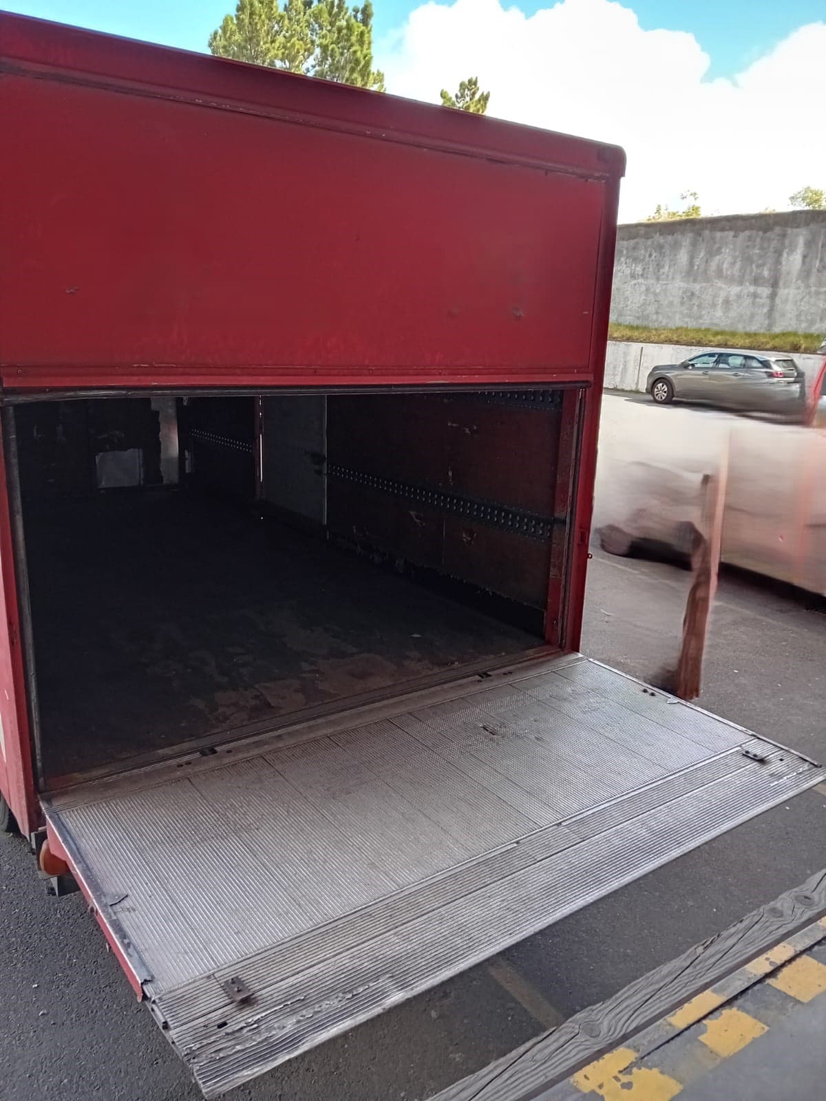 Mitsubishi Canter FE4P10-02 · Ano 2012 — imagem 18