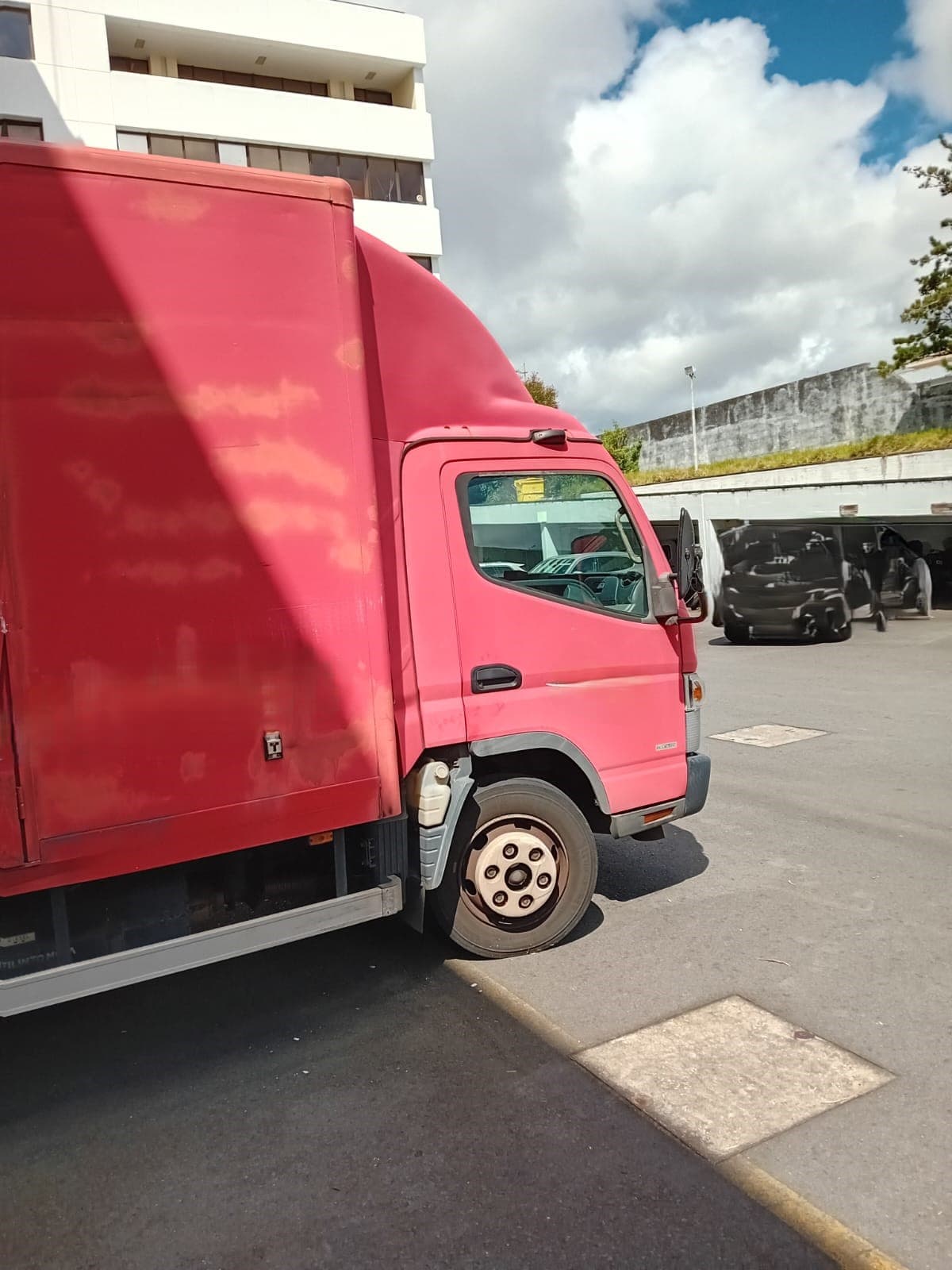 Mitsubishi Canter FE4P10-02 · Ano 2012 — imagem 3