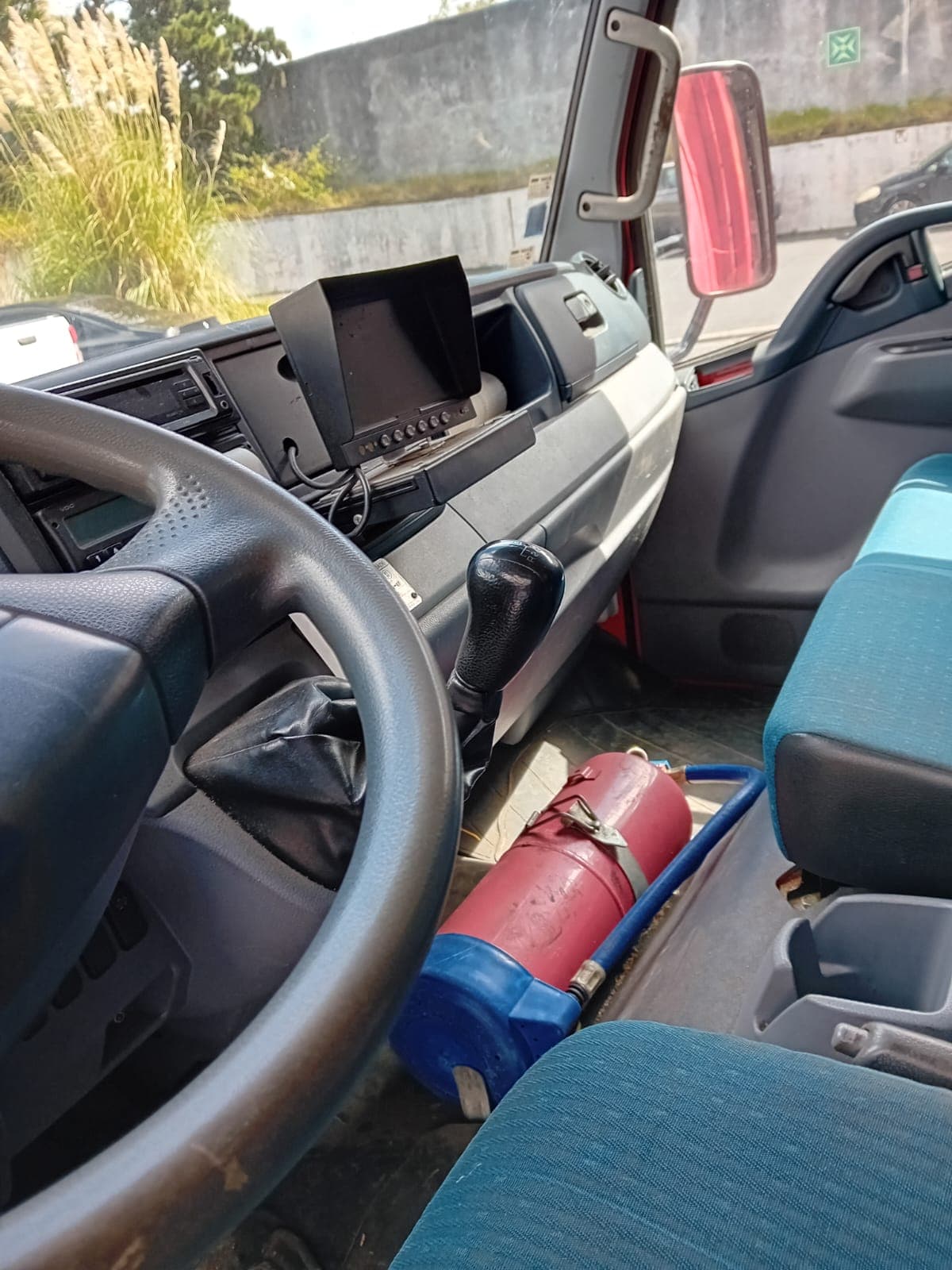 Mitsubishi Canter FE4P10-02 · Ano 2012 — imagem 11