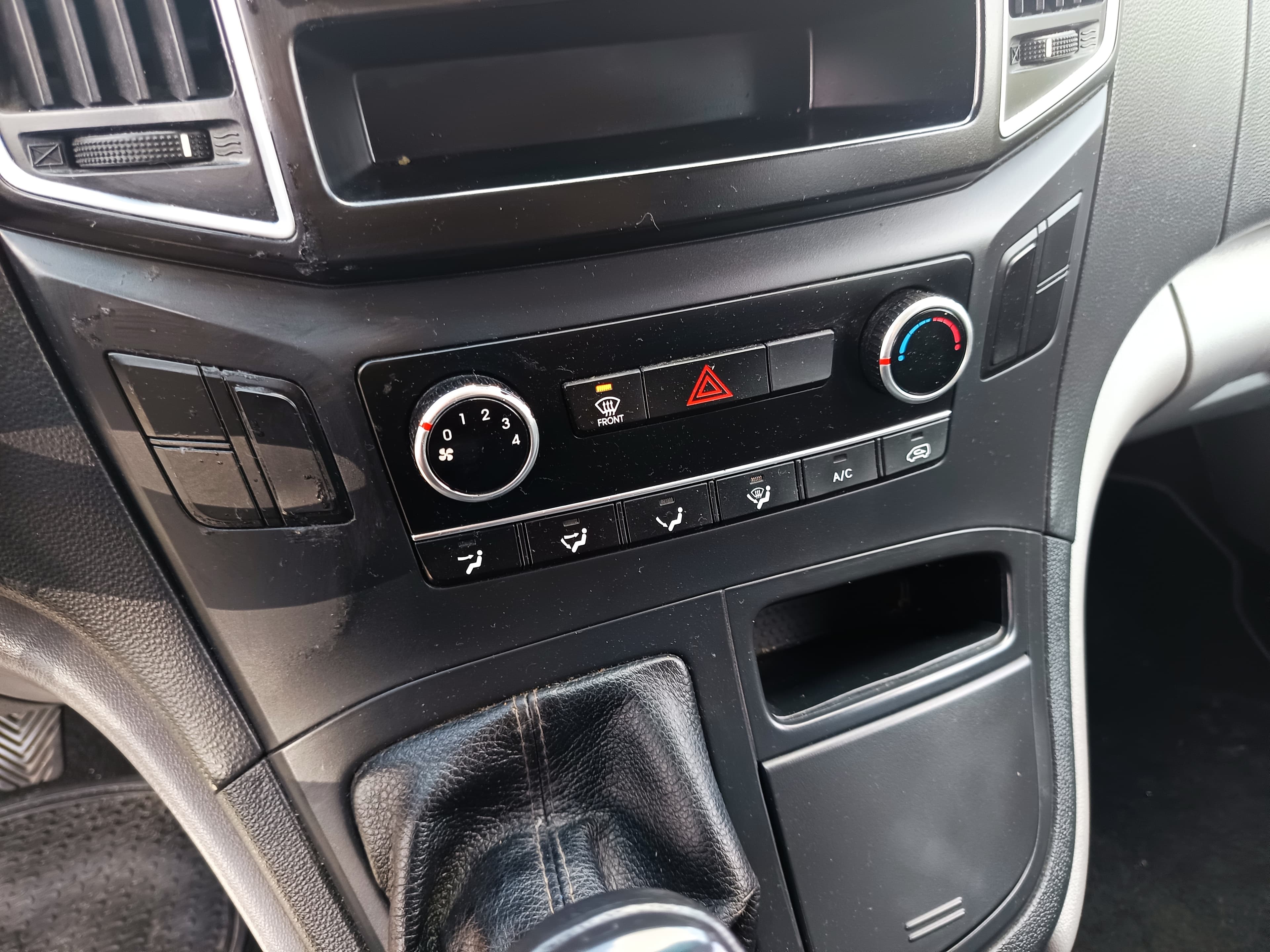 Hyundai H1 · Año 2019 — imagen 30