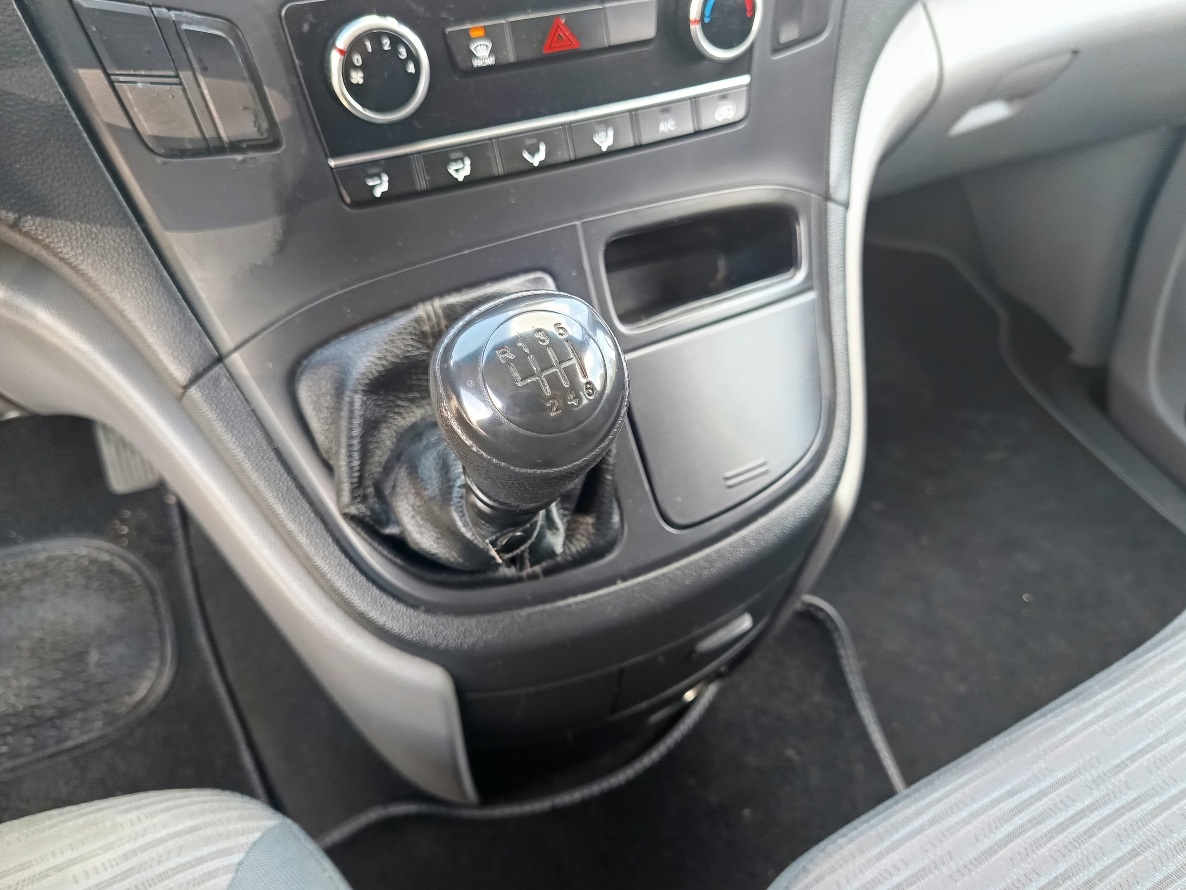 Hyundai H1 · Año 2019 — imagen 31
