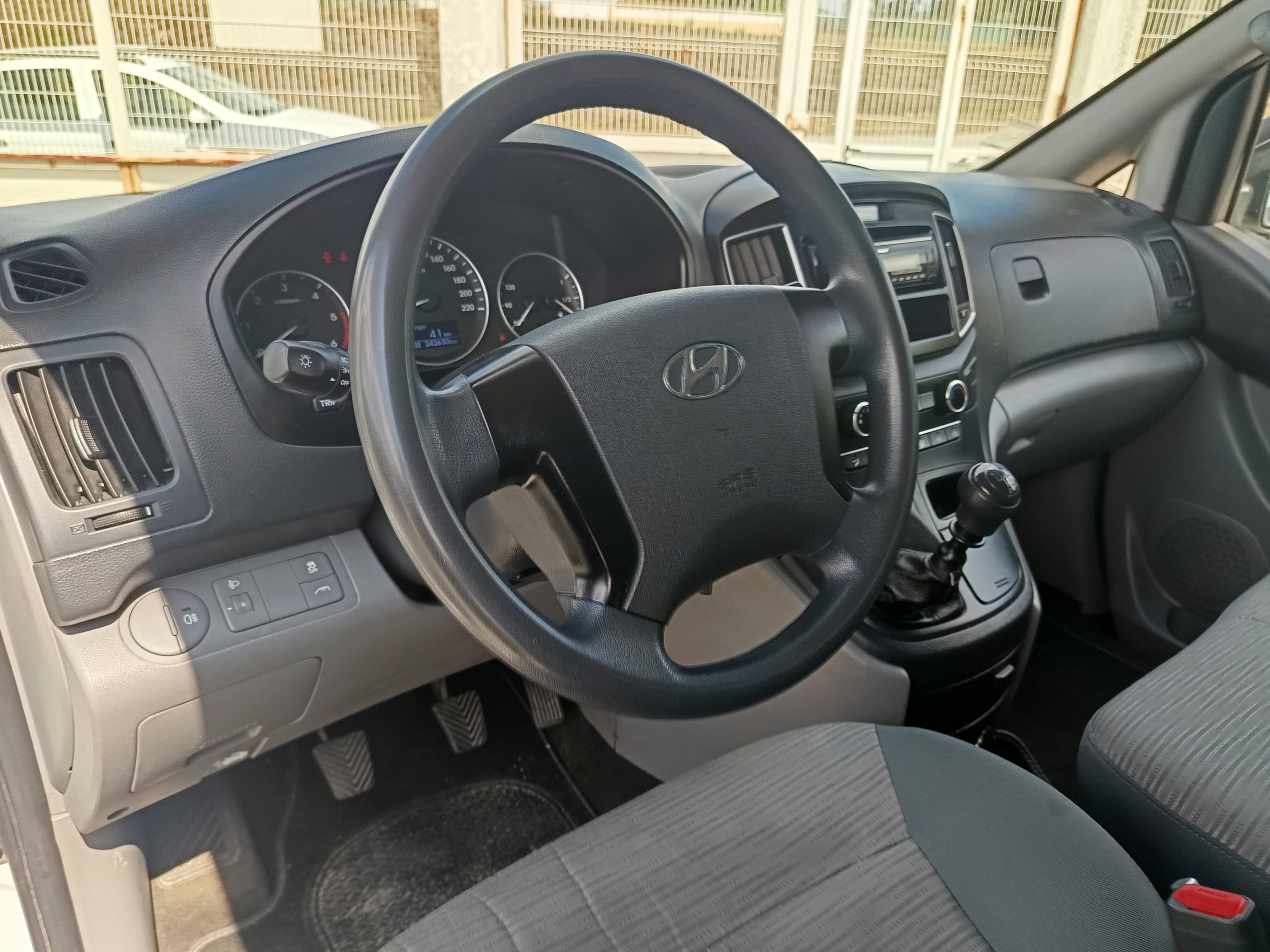 Hyundai H1 · Año 2019 — imagen 27