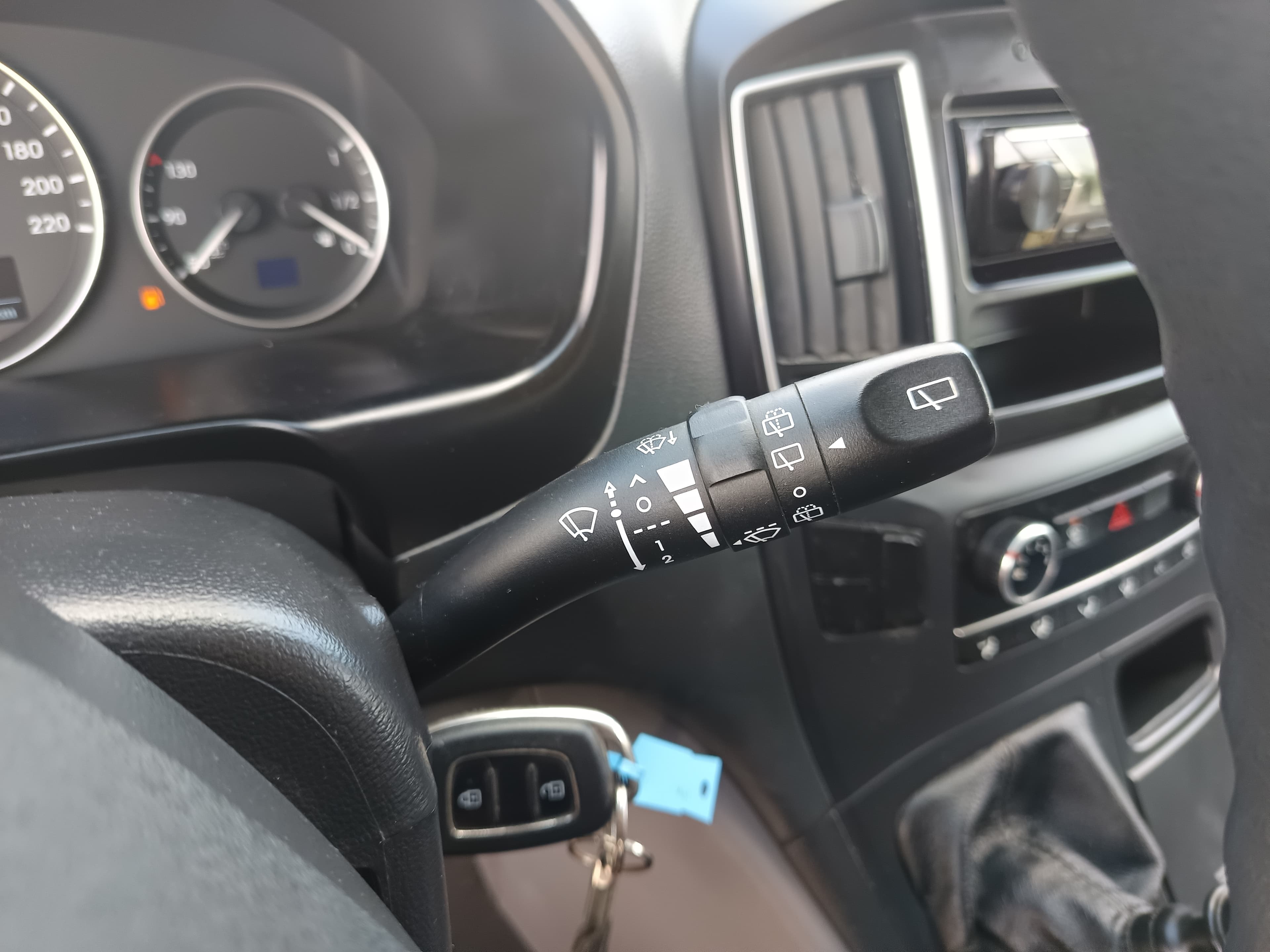 Hyundai H1 · Año 2019 — imagen 33