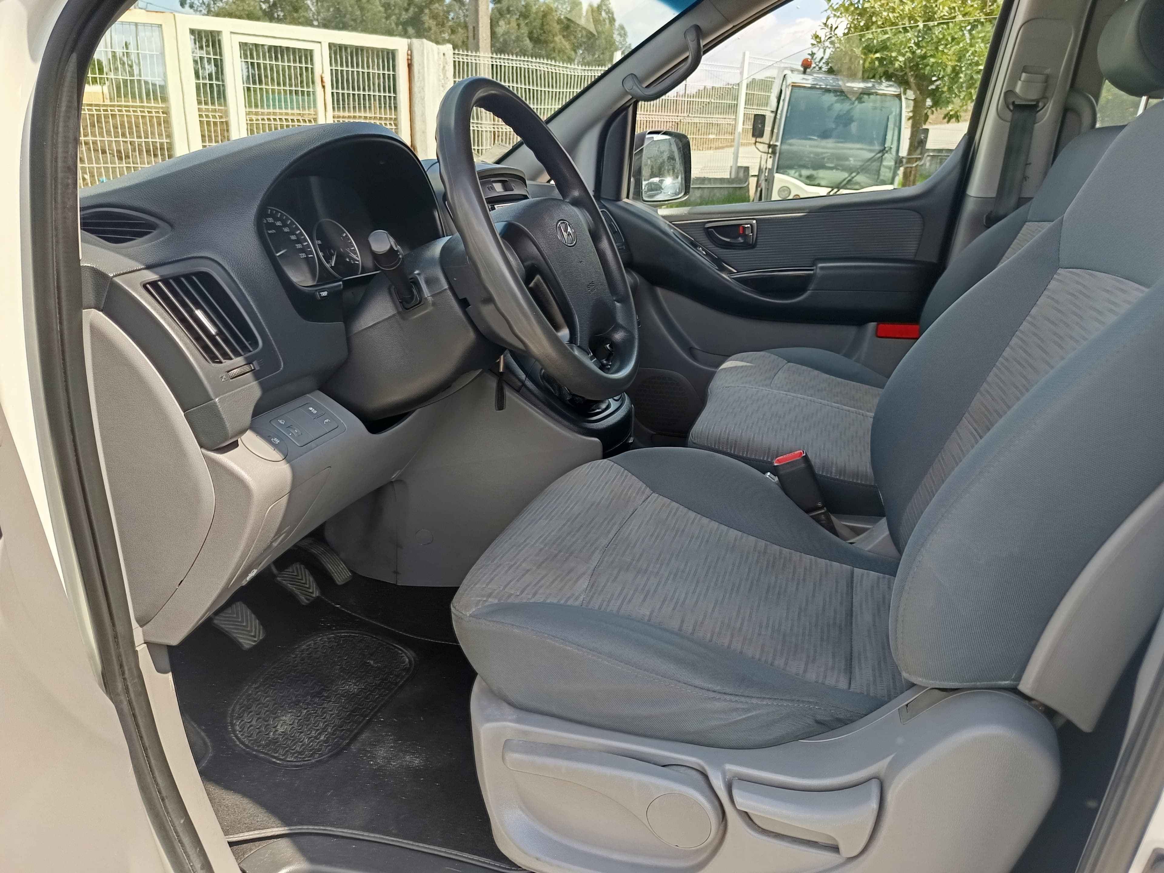 Hyundai H1 · Año 2019 — imagen 25
