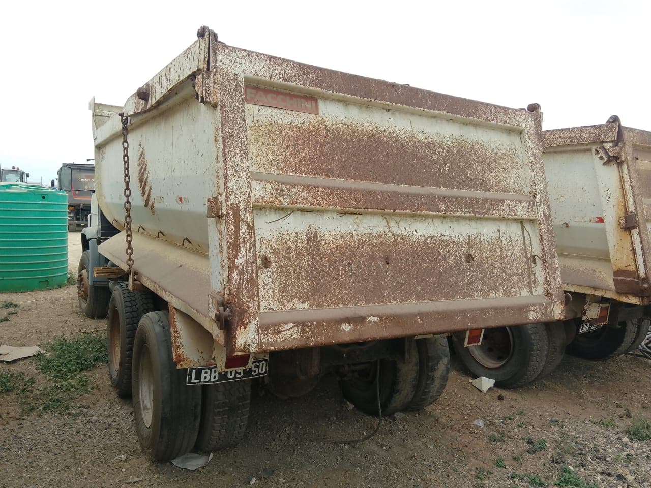 Camião Basculante Volkswagen Worker 31-310 — imagem 5