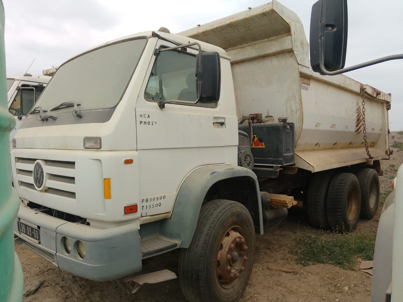 Camião Basculante Volkswagen Worker 31-310 — imagem 1