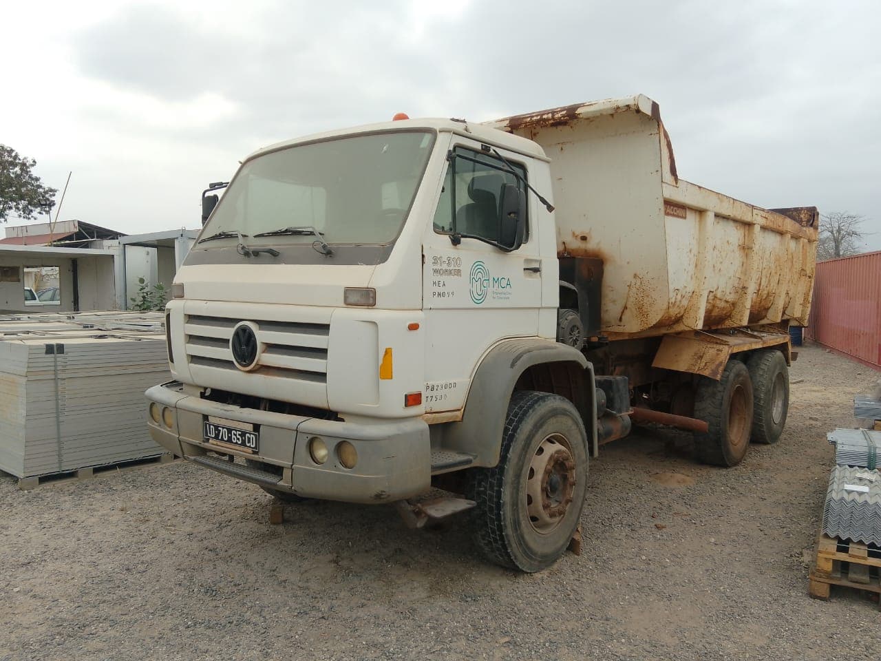 Camião Basculante Volkswagen Worker 31-310