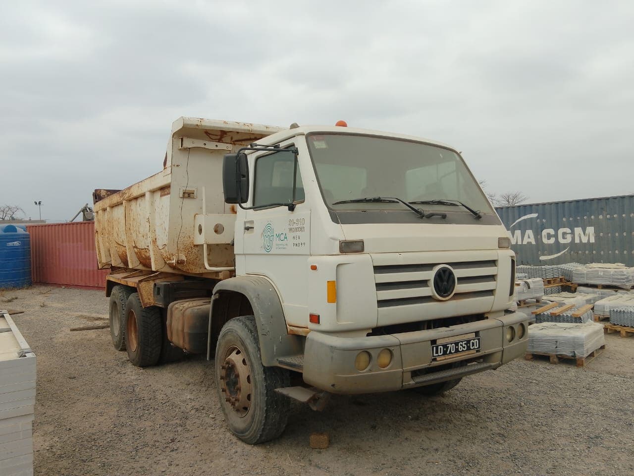 Camião Basculante Volkswagen Worker 31-310 — image 3