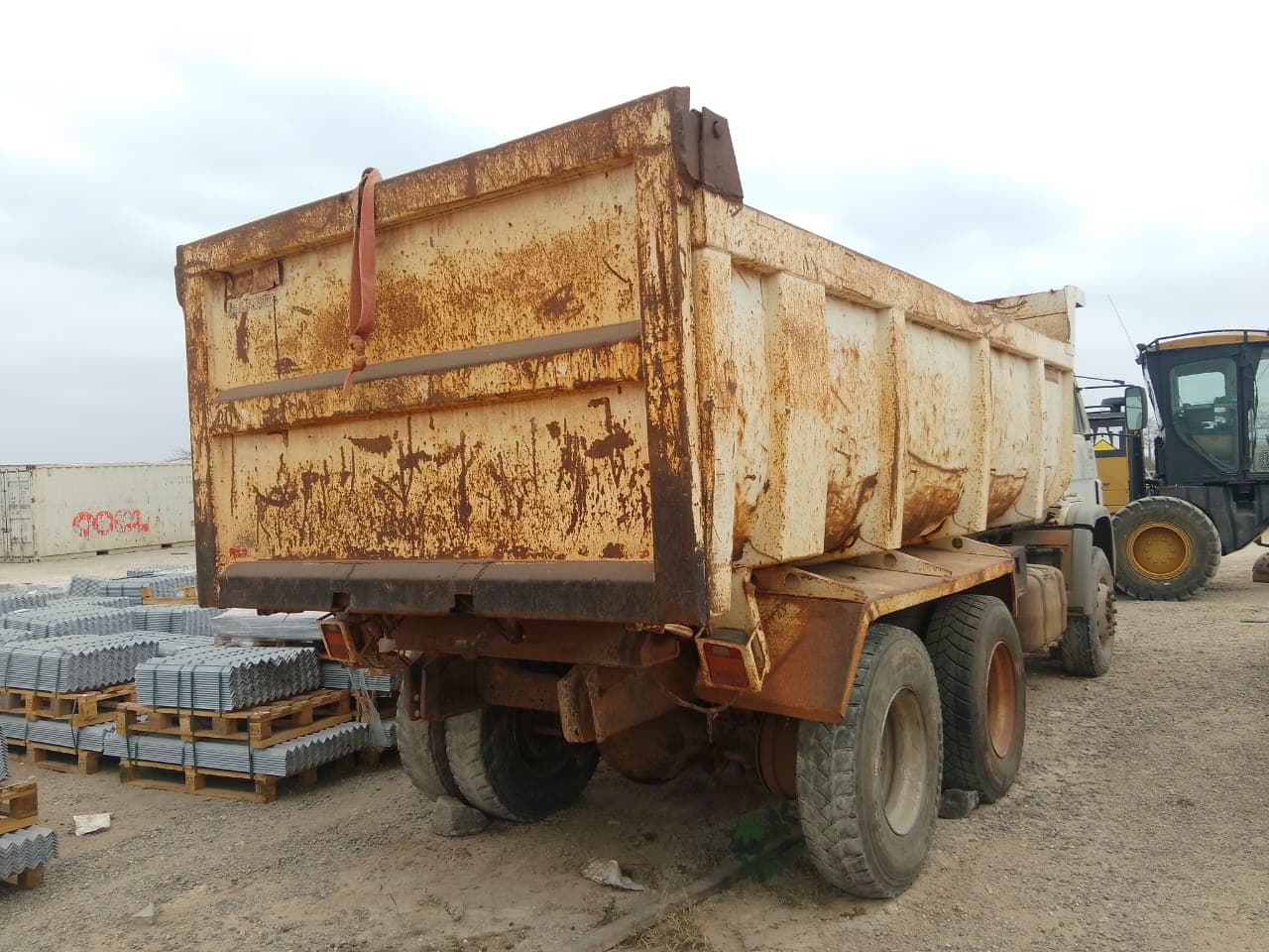 Camião Basculante Volkswagen Worker 31-310 — image 4