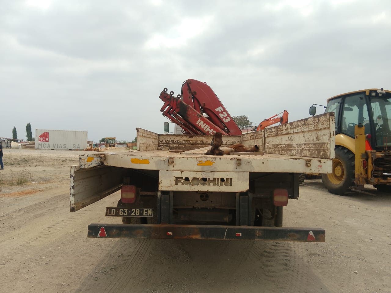 Camião Basculante Volkswagen Worker 31-310 — image 3