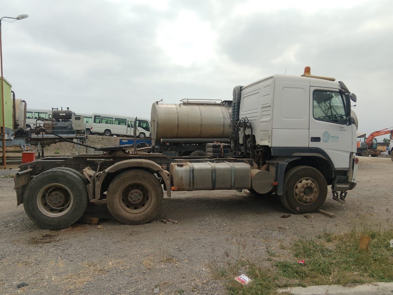 Camião Tractor Volvo FM 440 — imagen 4