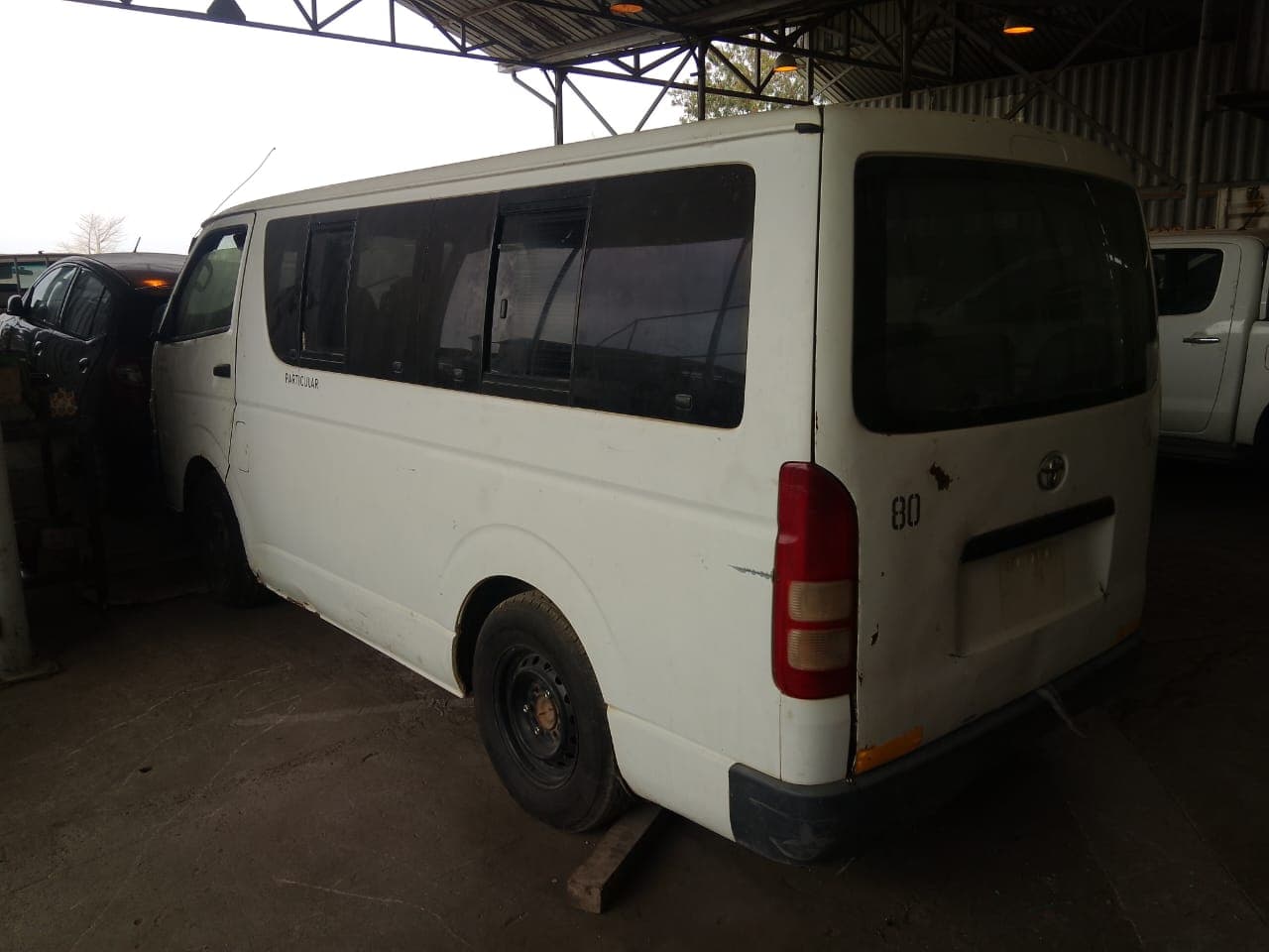 Toyota Hiace — image 3
