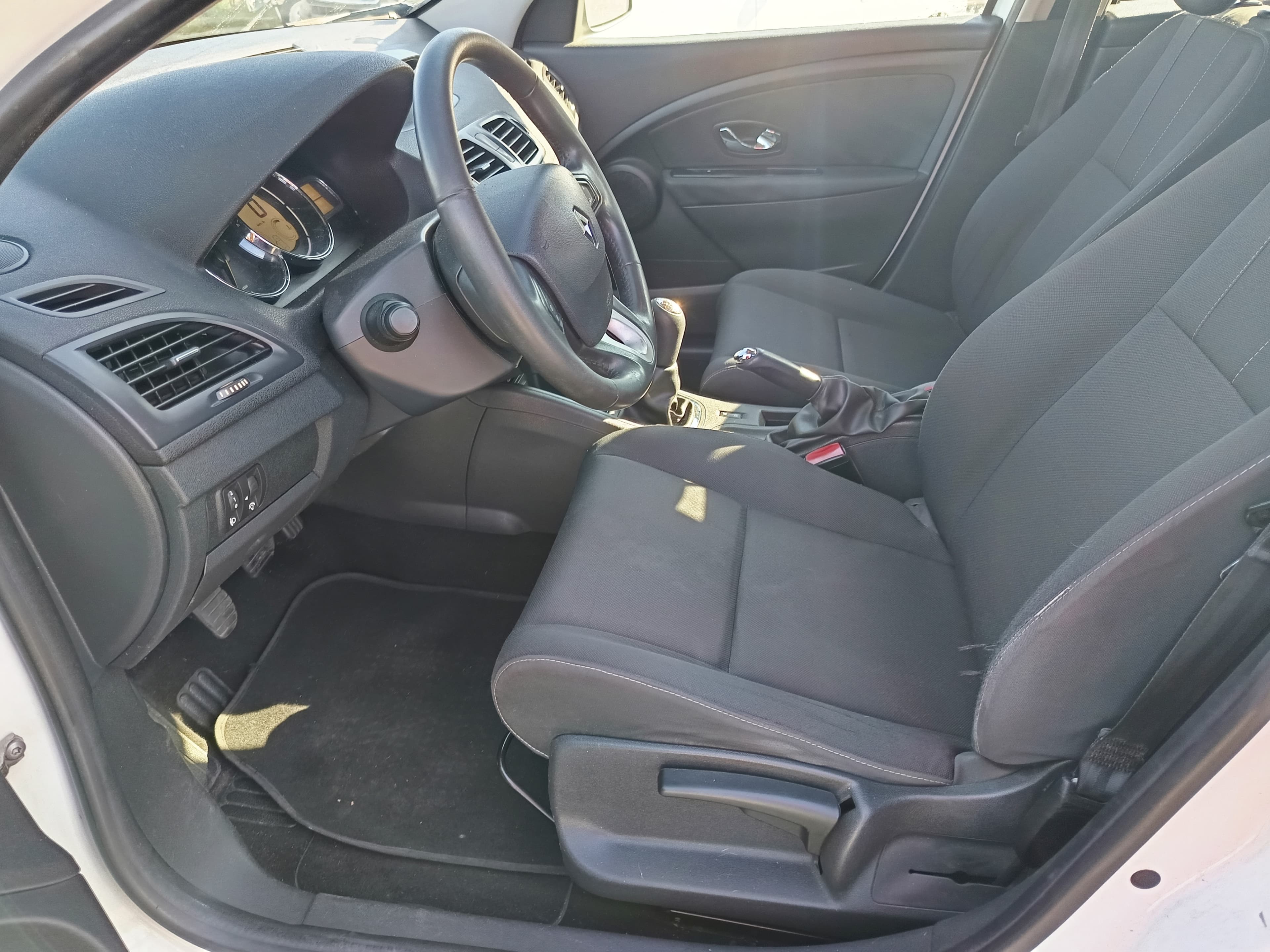 Renault Mégane · Ano 2013 — imagen 33