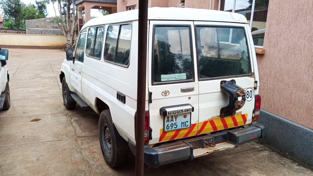Toyota Land Cruiser — imagen 6