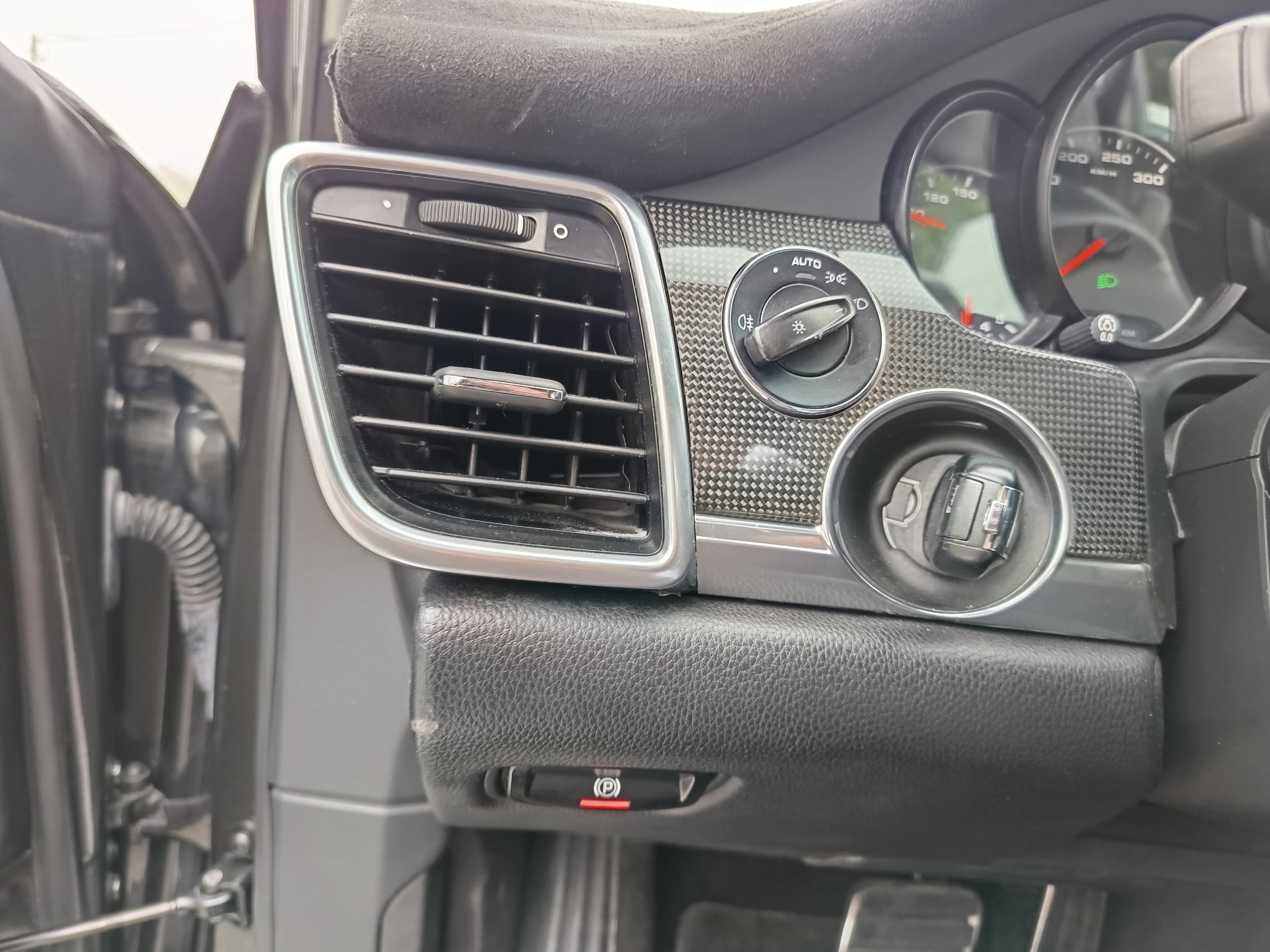 Porsche Panamera · Diesel · Ano 2011 — image 46