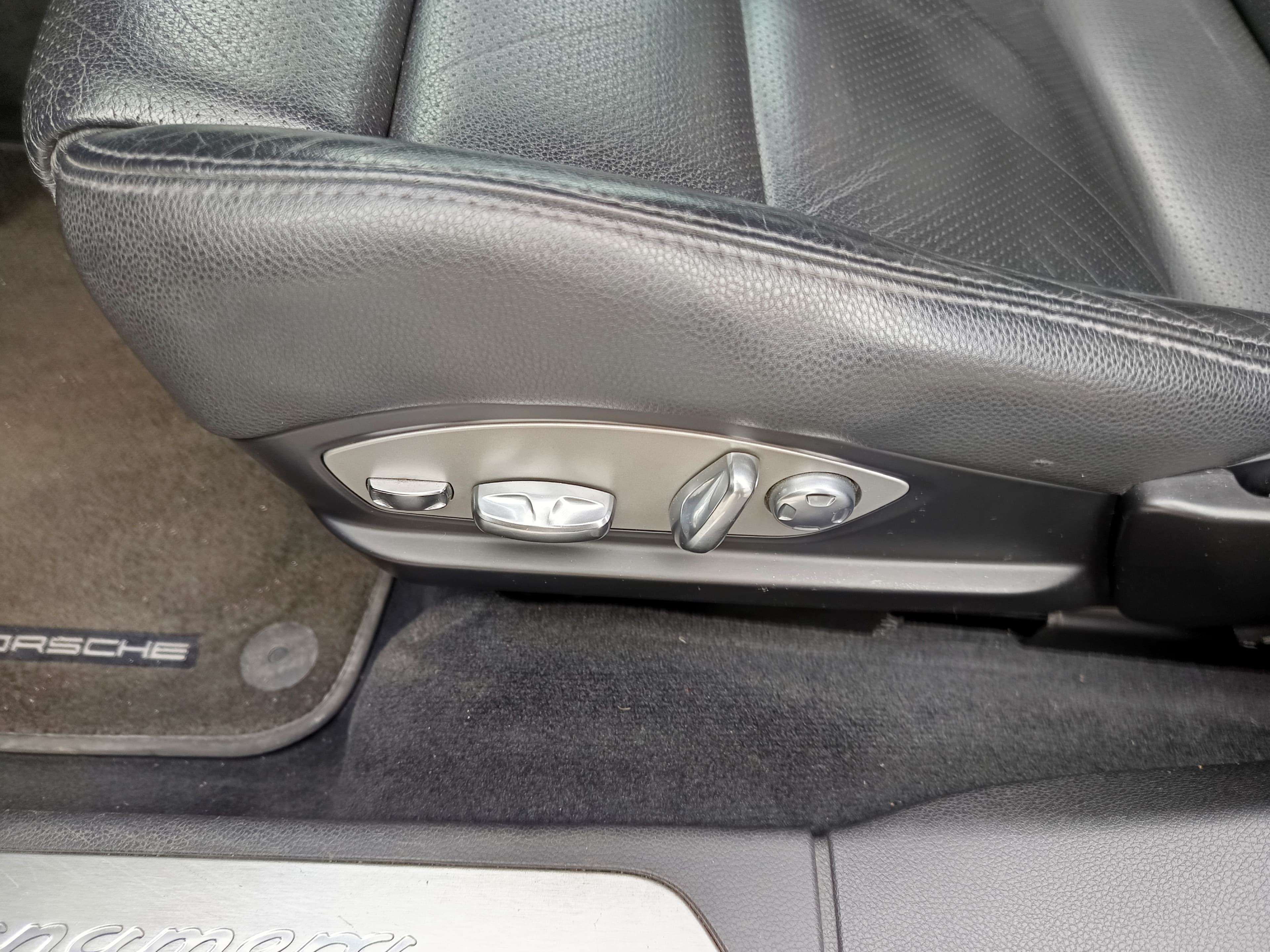Porsche Panamera · Diesel · Ano 2011 — image 34