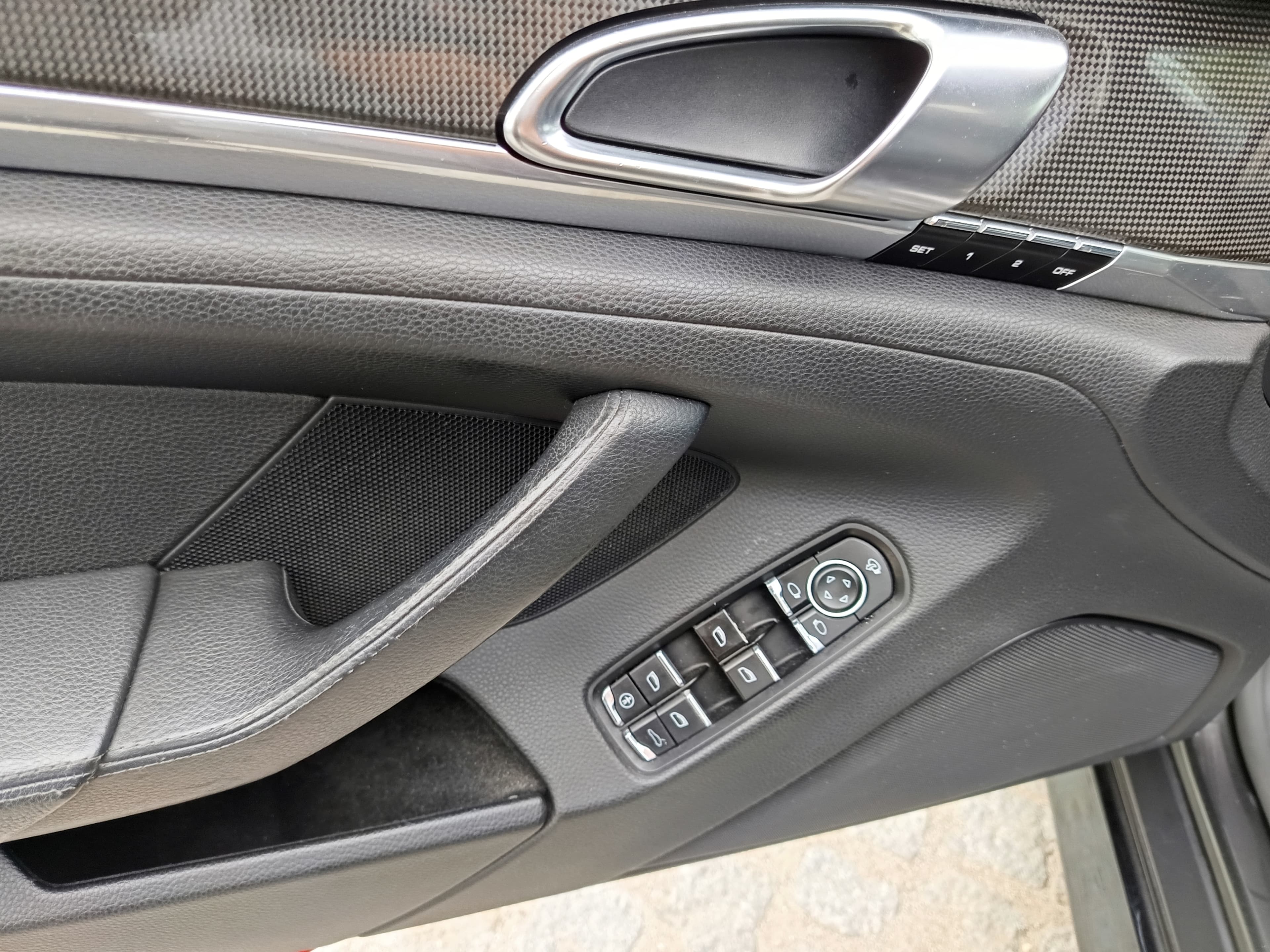 Porsche Panamera · Diesel · Ano 2011 — image 32