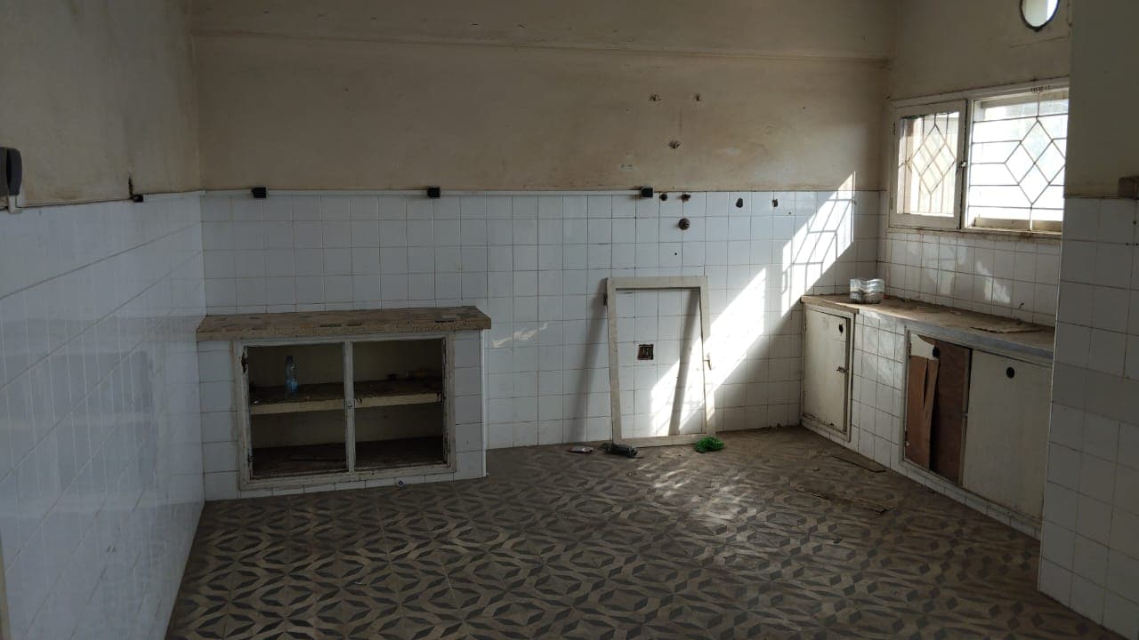 Apartamento T3 em edifício de quatro pisos — imagem 2