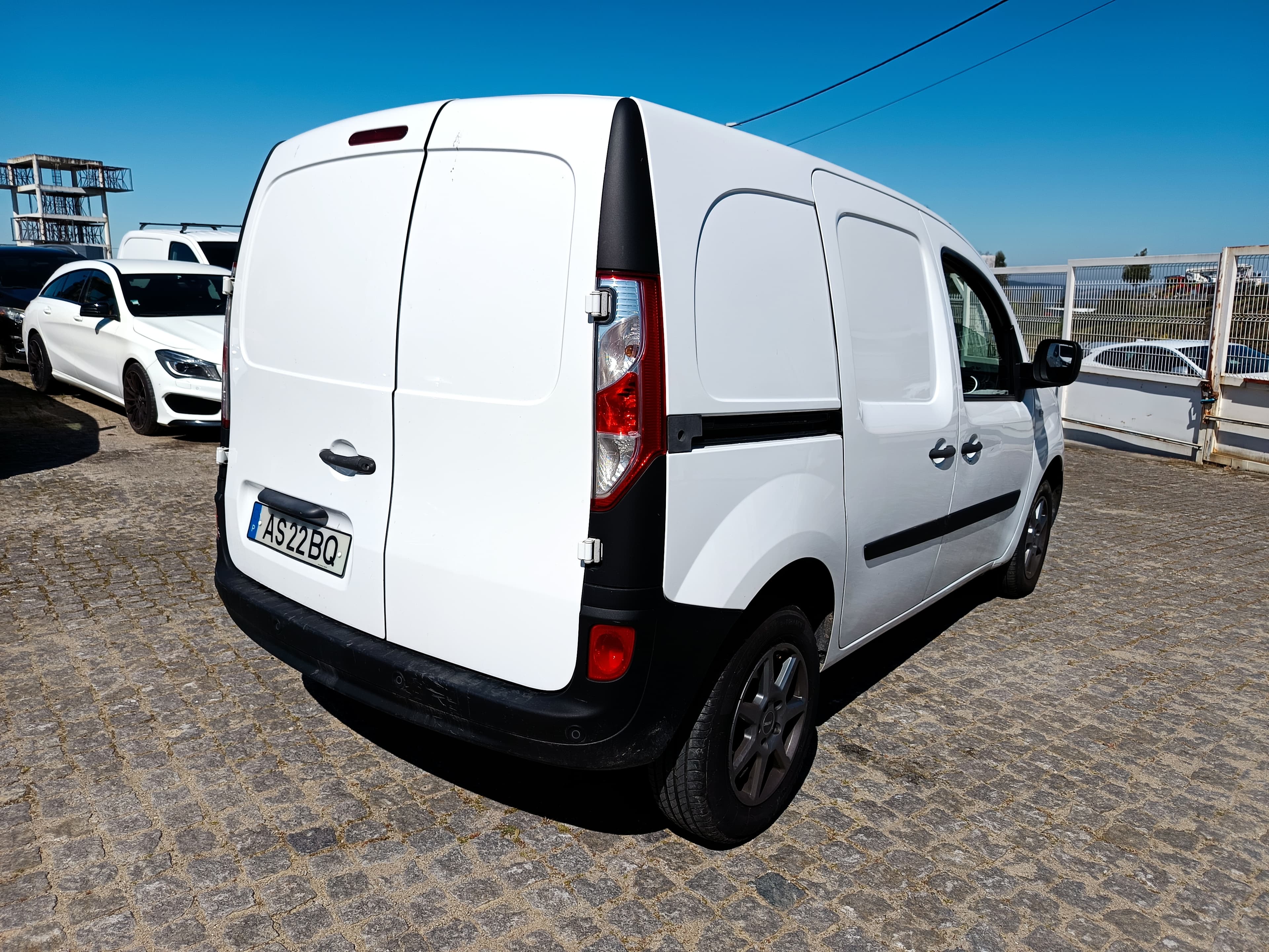Renault Kangoo · Ano 2015 — imagem 4