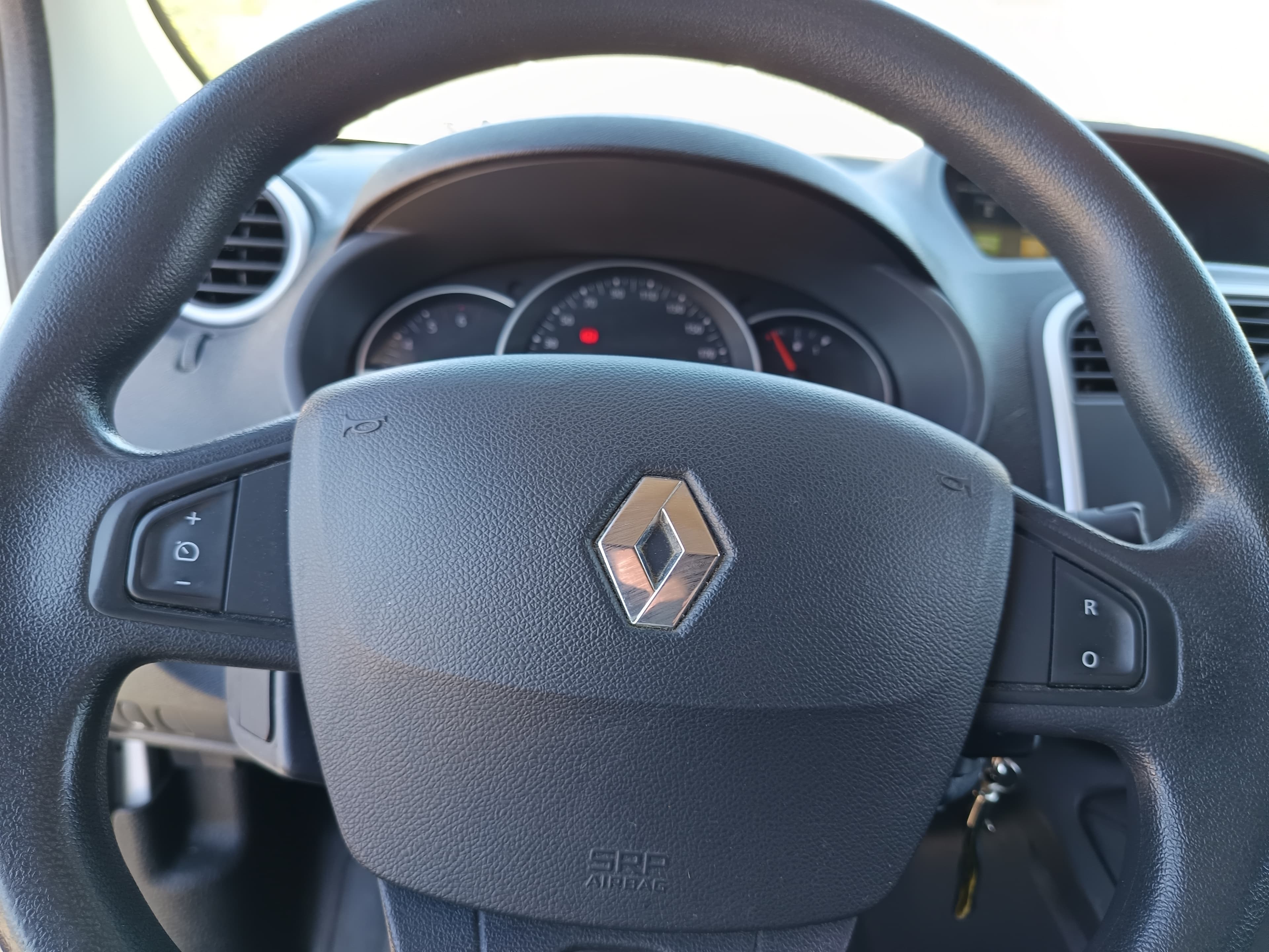Renault Kangoo · Ano 2015 — imagem 34