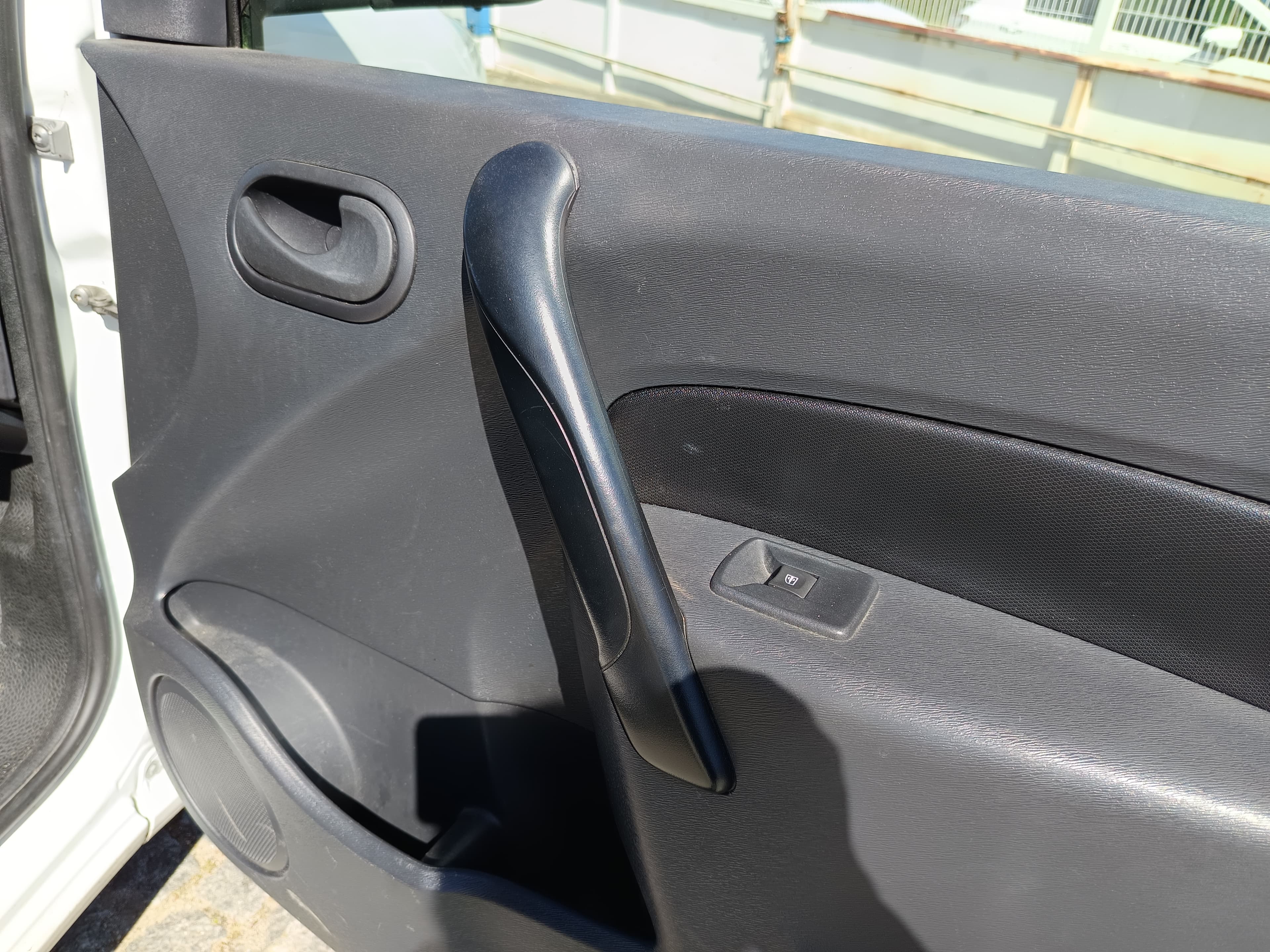 Renault Kangoo · Ano 2015 — imagem 21