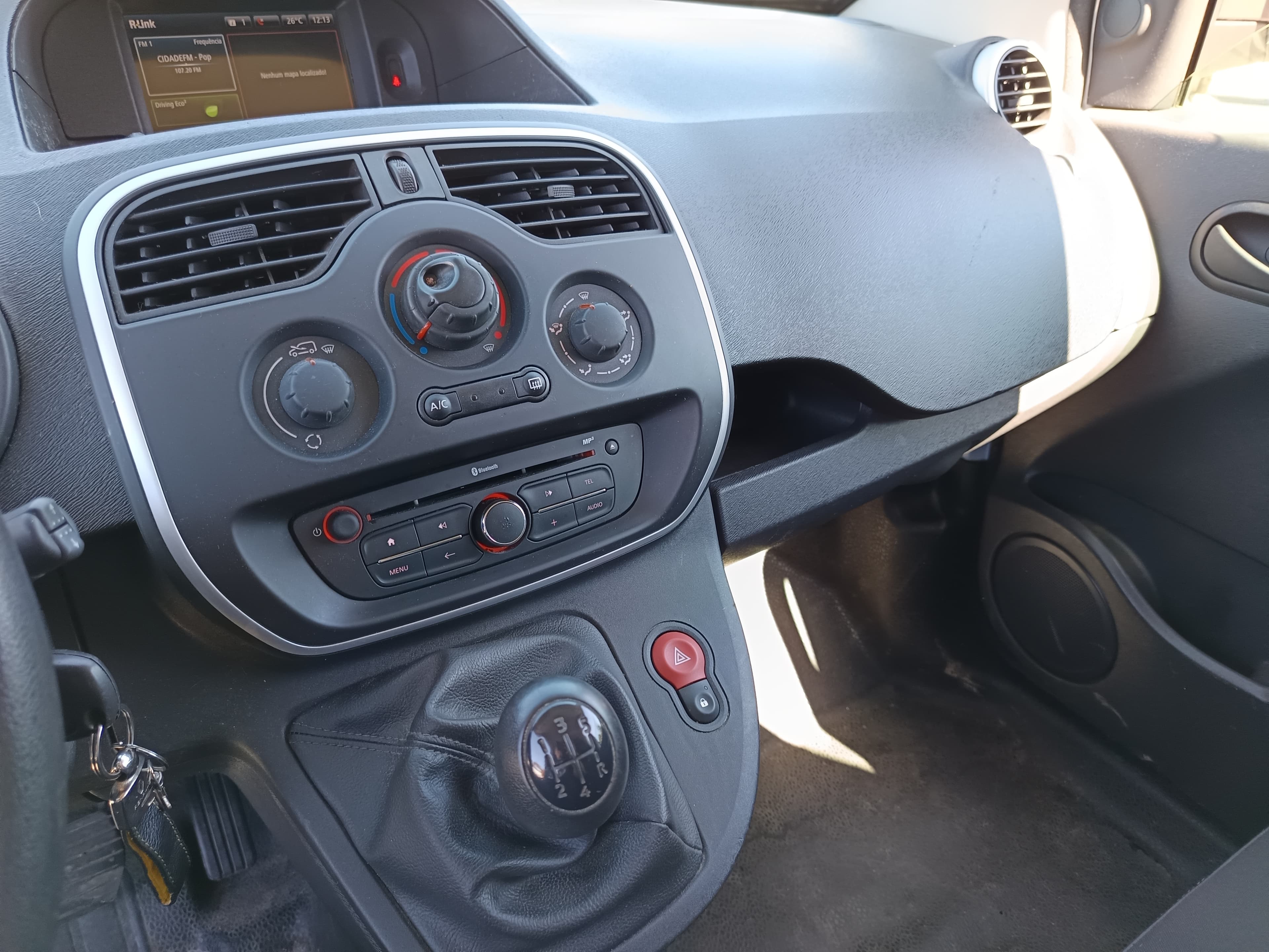 Renault Kangoo · Ano 2015 — imagem 29